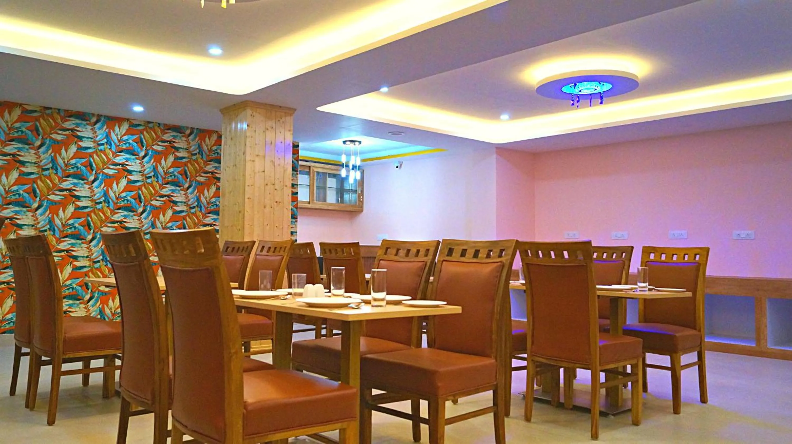 Restaurant/places to eat in ShriGo Hotel Gangtok