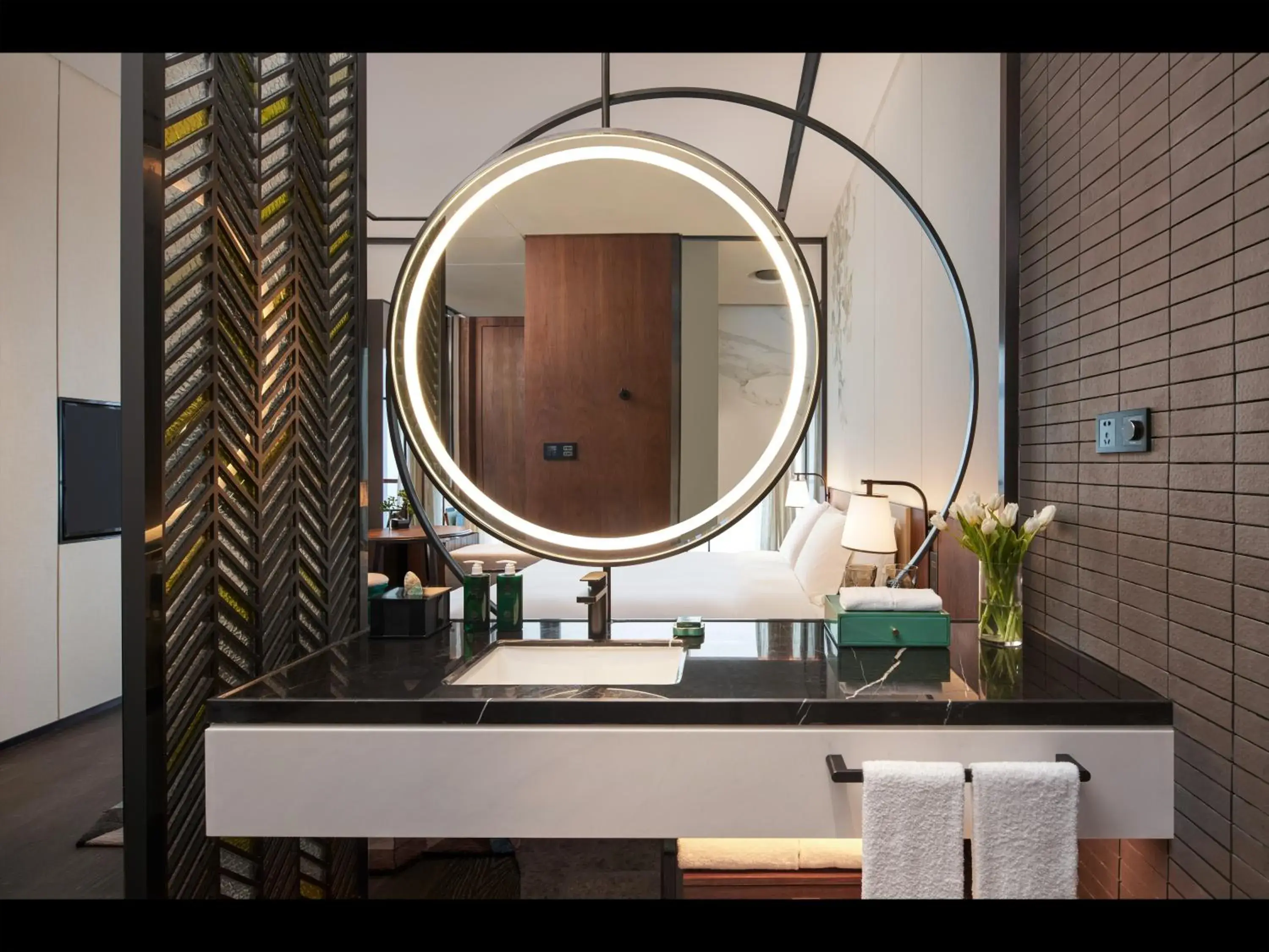 Standard Double Room with Two Double Beds - High Floor in Hotel Indigo Suzhou Grand Canal by IHG Standard Double Room with Two Double Beds - High Floor in Hotel Indigo Suzhou Grand Canal by IHG