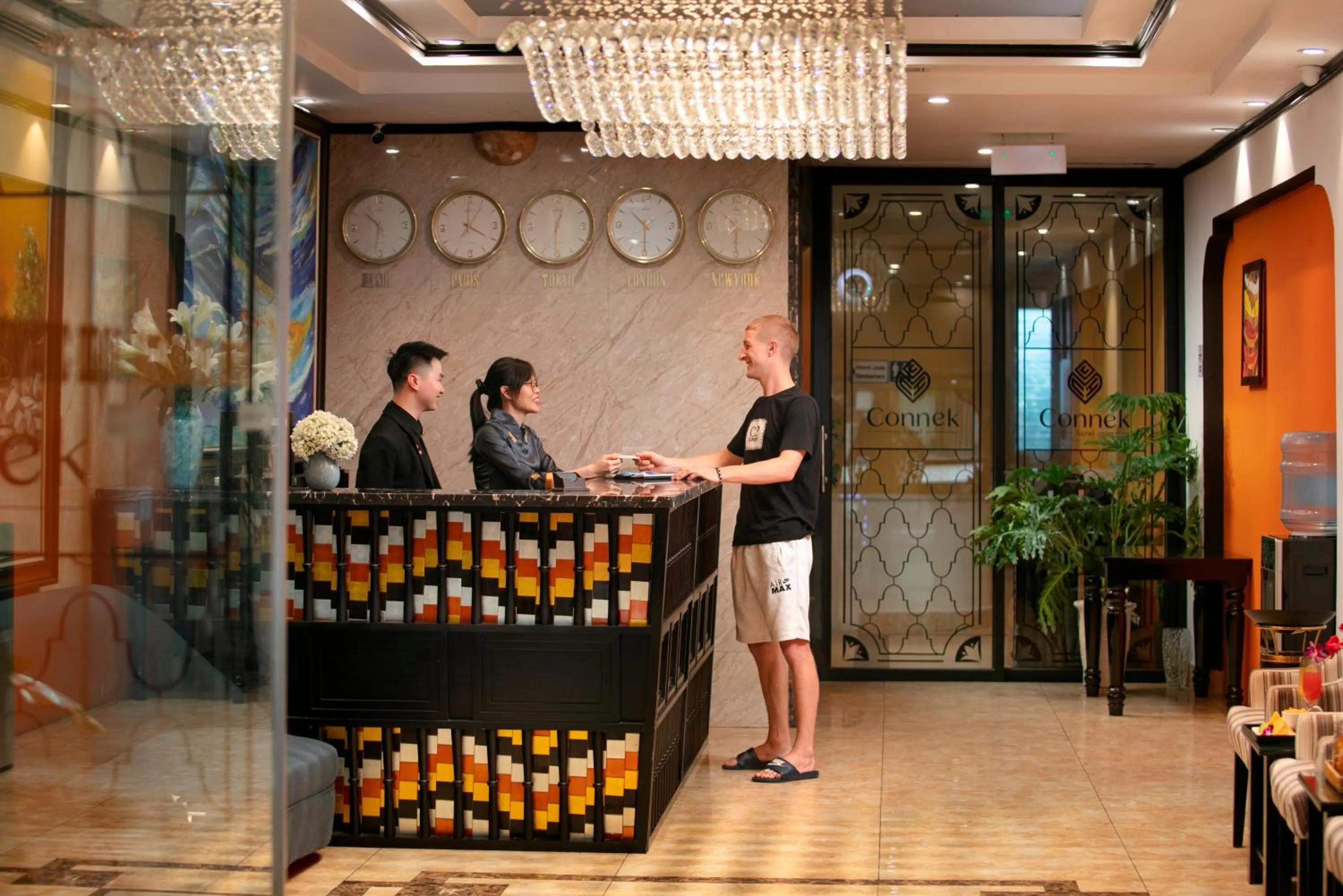 Lobby or reception in Kén Hotel by Connek