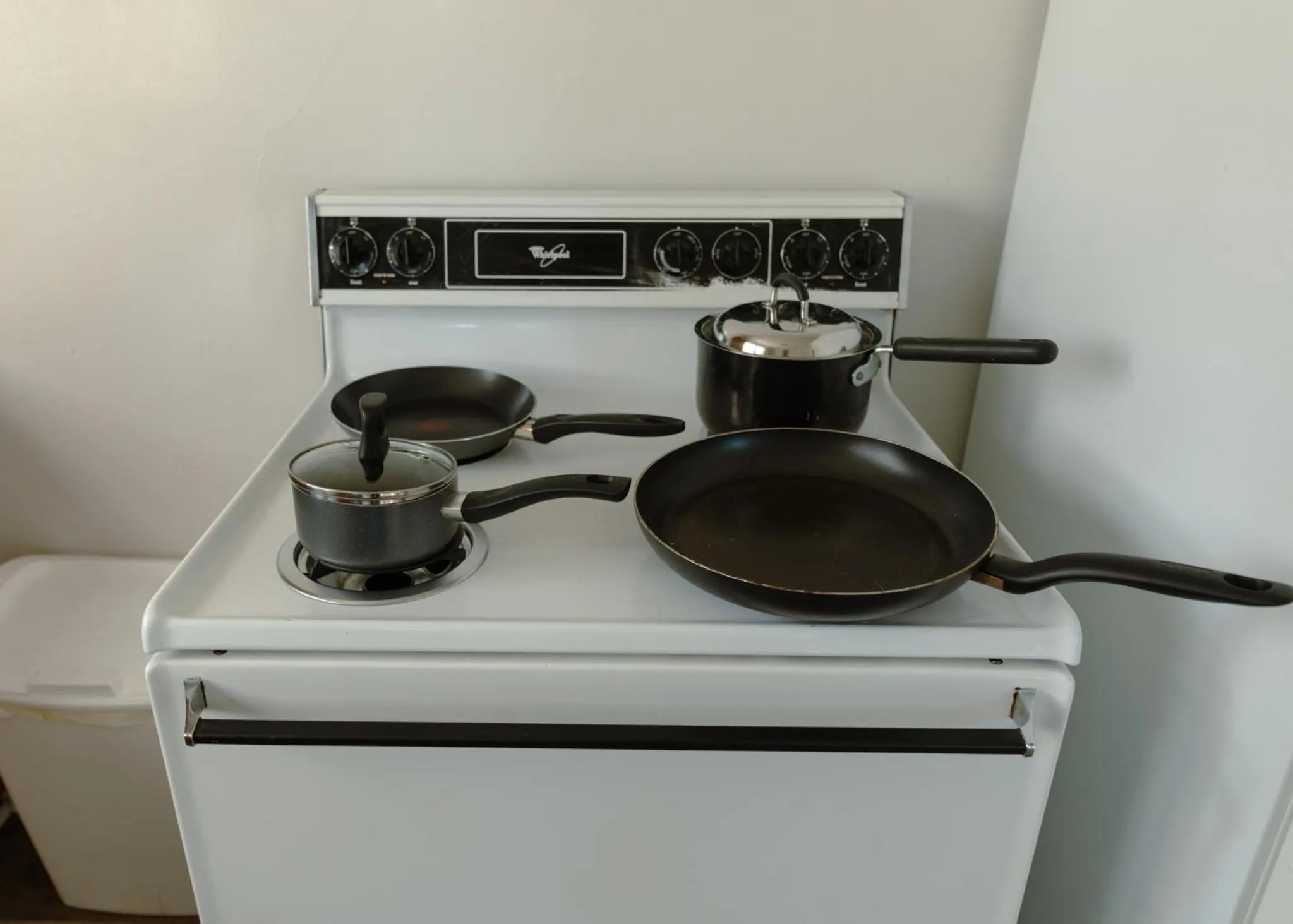 Kitchen or kitchenette in East Side Motel & Cabins