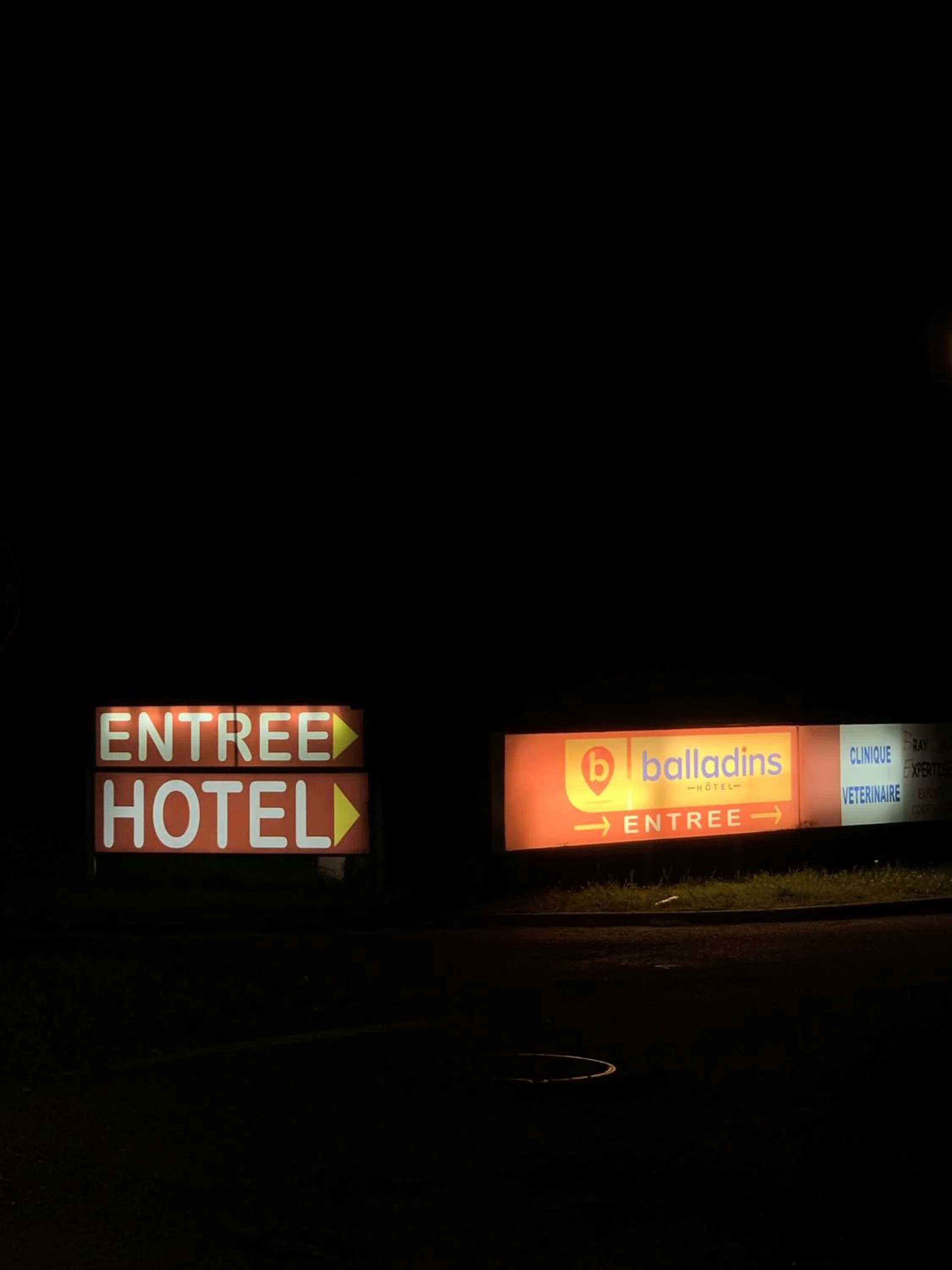 Facade/entrance in Initial by balladins Dieppe