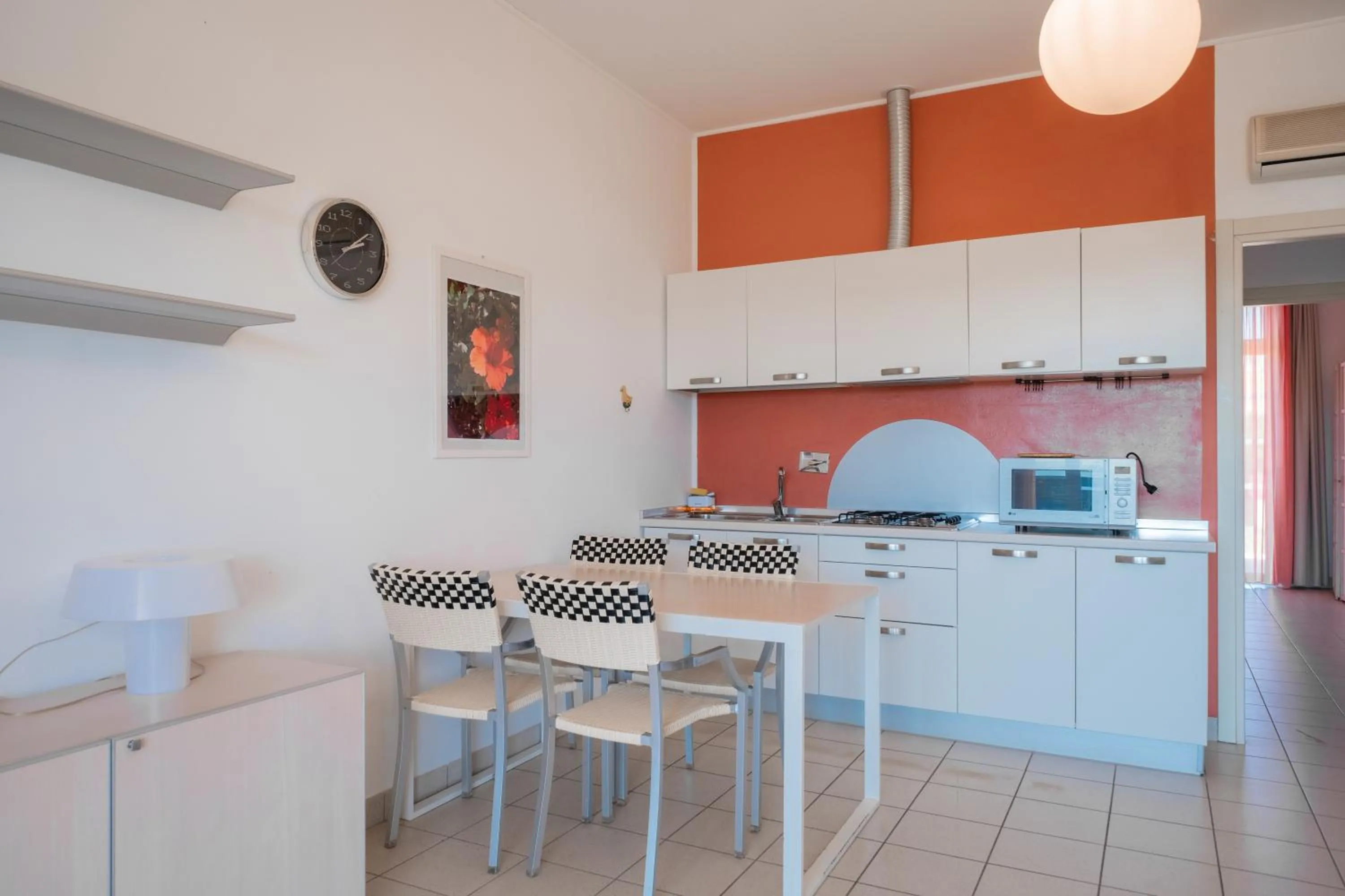 Kitchen or kitchenette in Solidago Residence