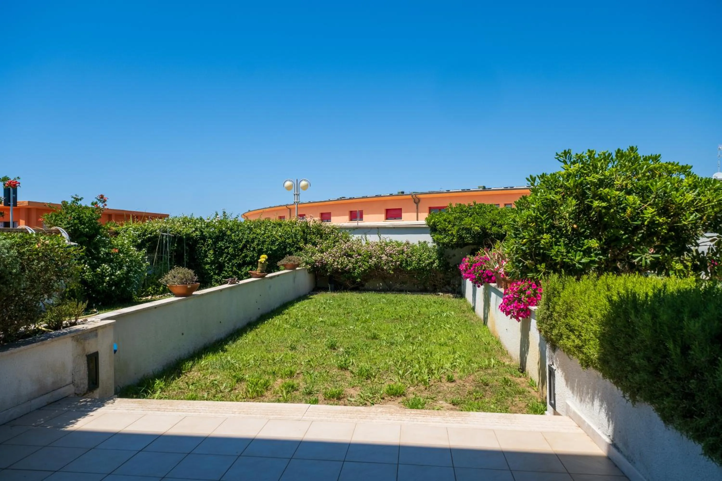 Garden in Solidago Residence