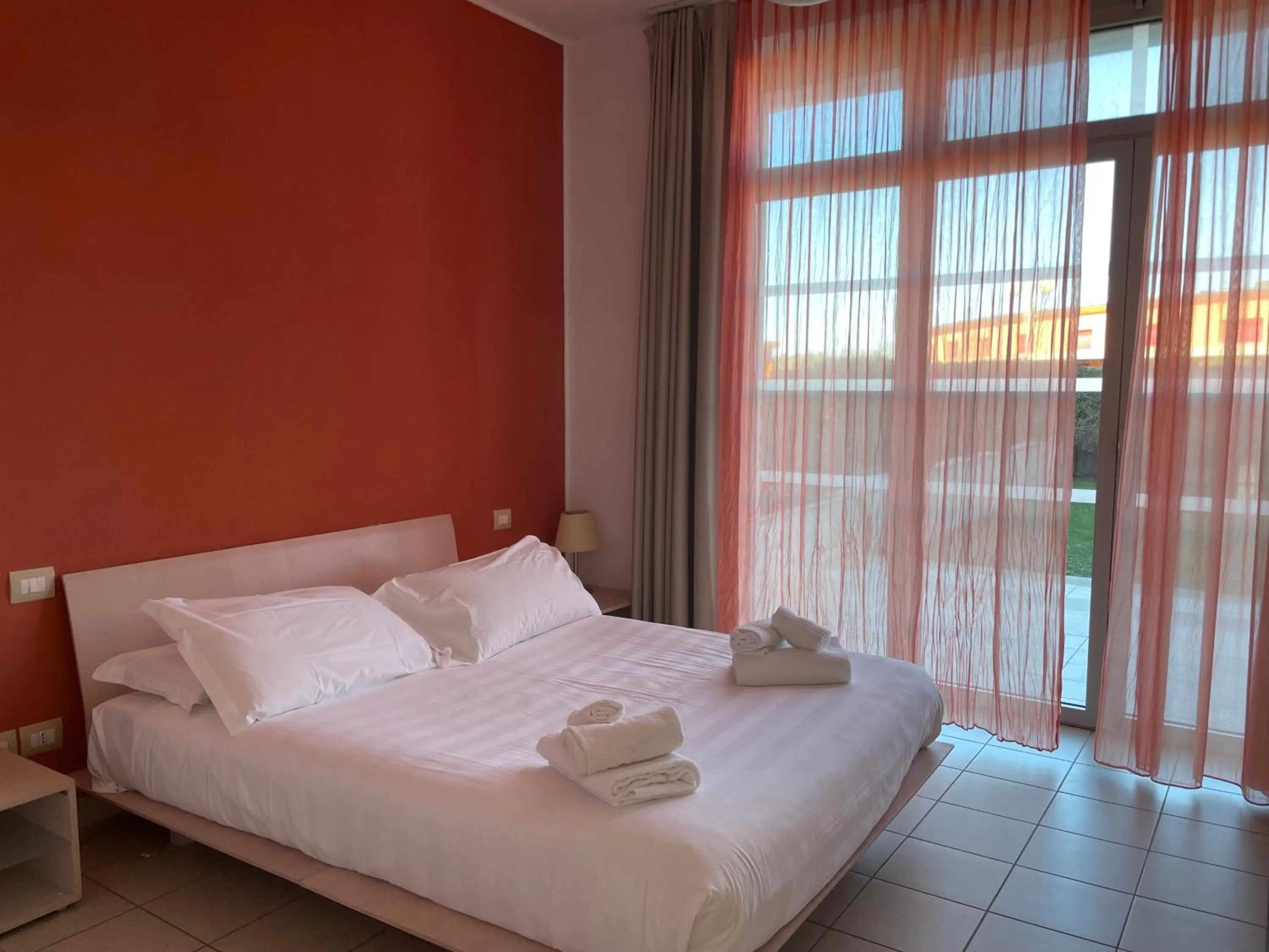 Bedroom, Bed in Solidago Residence