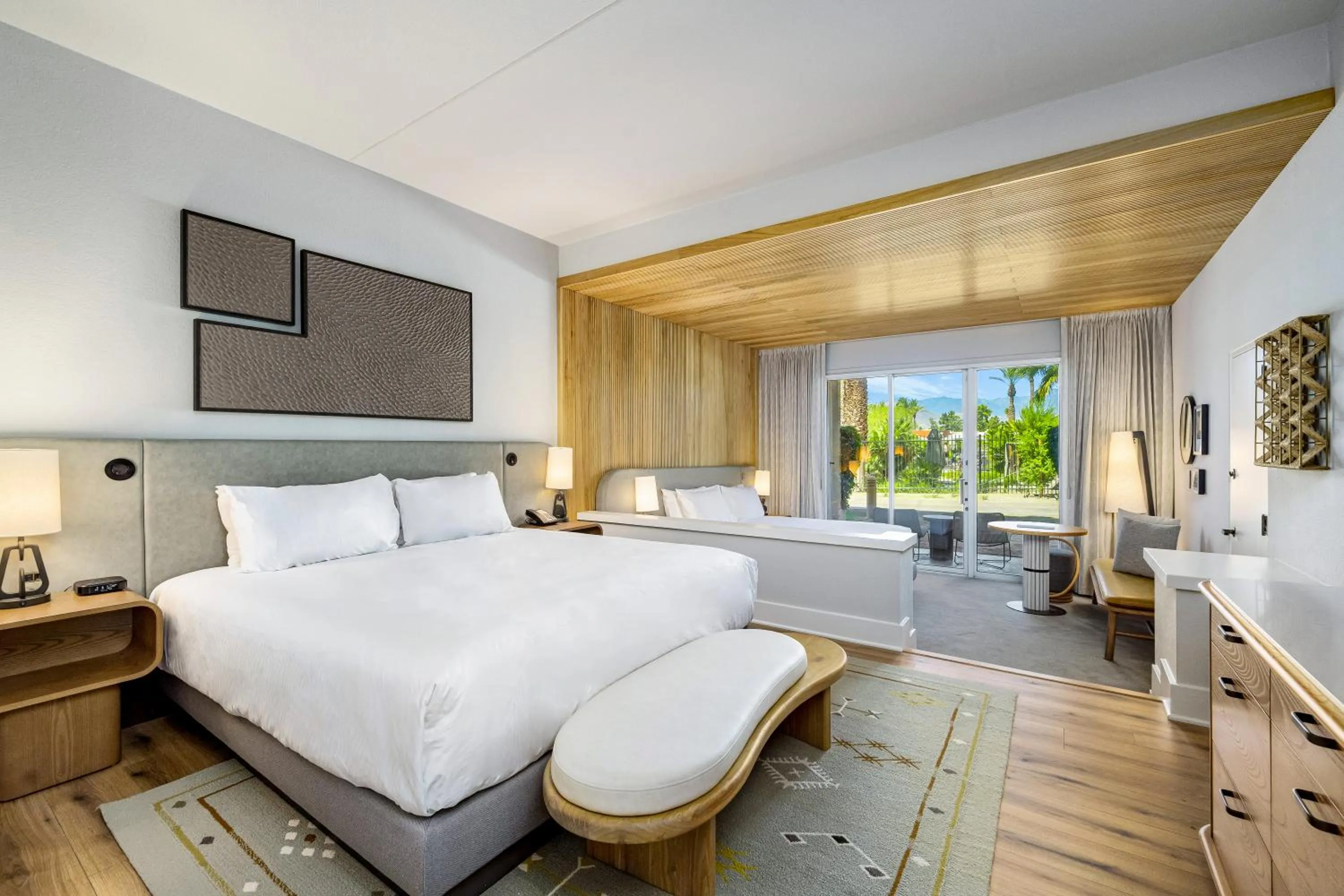 Bed in Grand Hyatt Indian Wells Resort & Villas