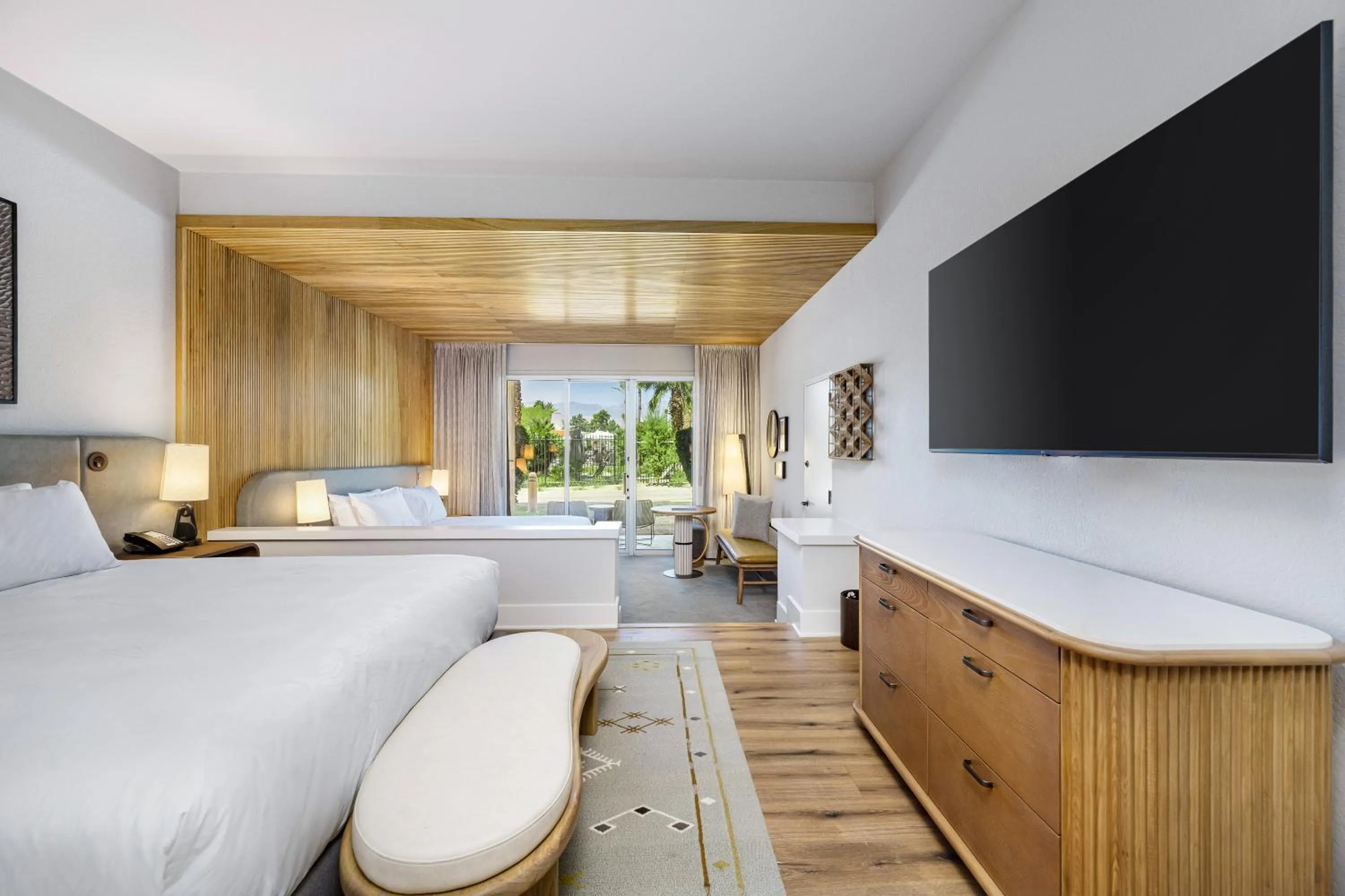 Bed in Grand Hyatt Indian Wells Resort & Villas