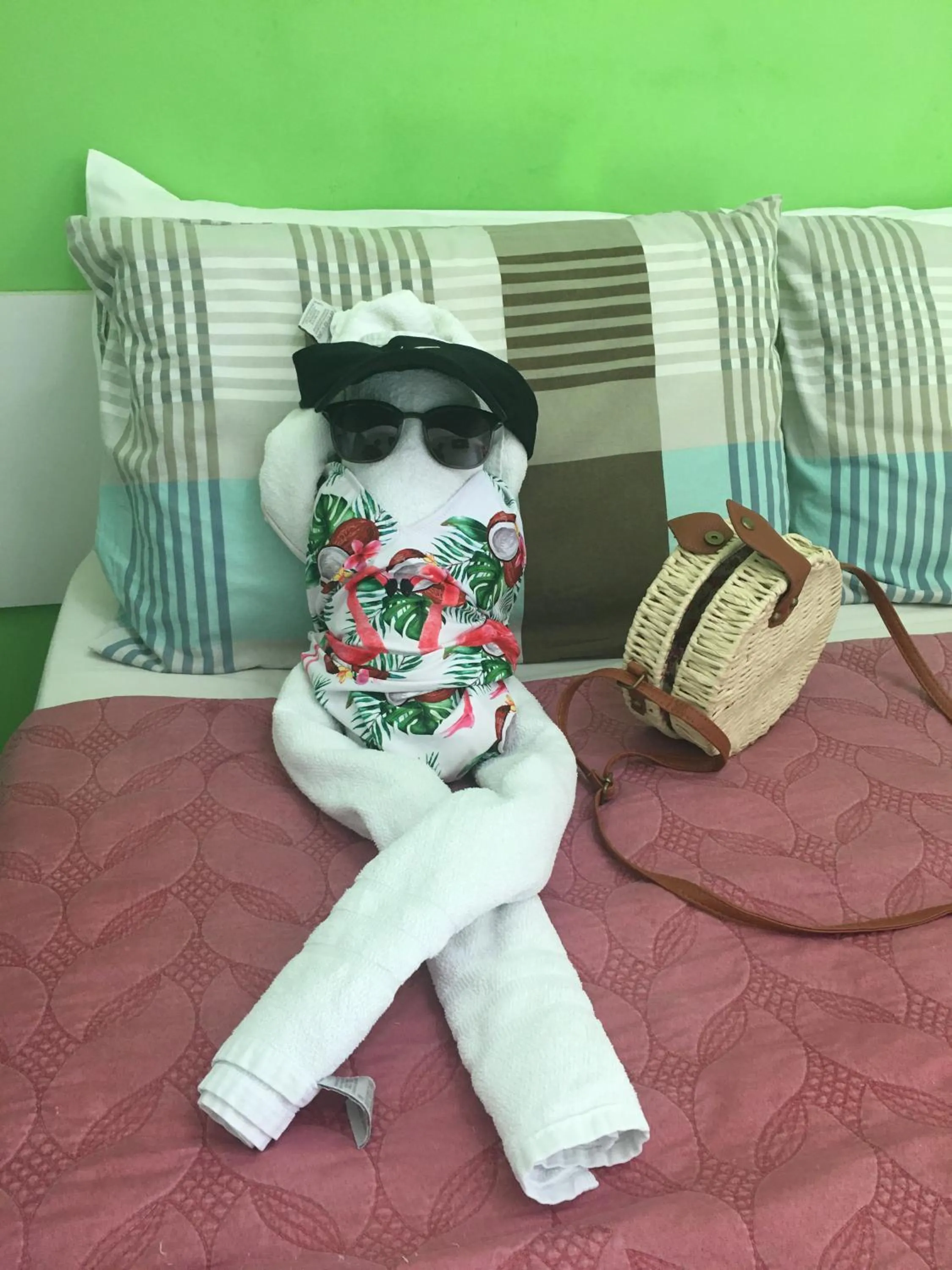 Decorative detail, Bed in Pousada Ouriço