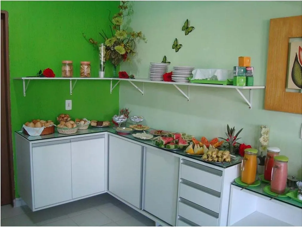 Buffet breakfast in Pousada Ouriço