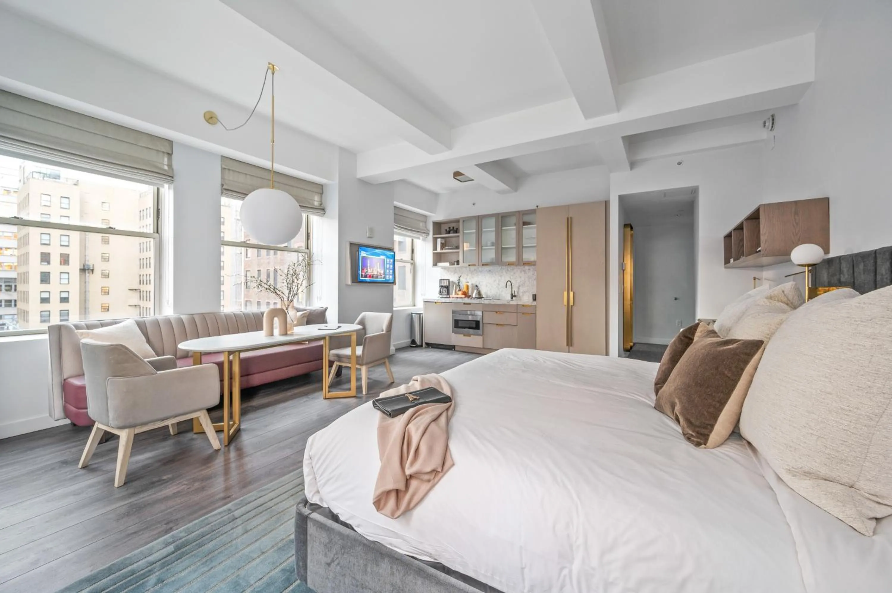 Bed in Sonder City Hall Park