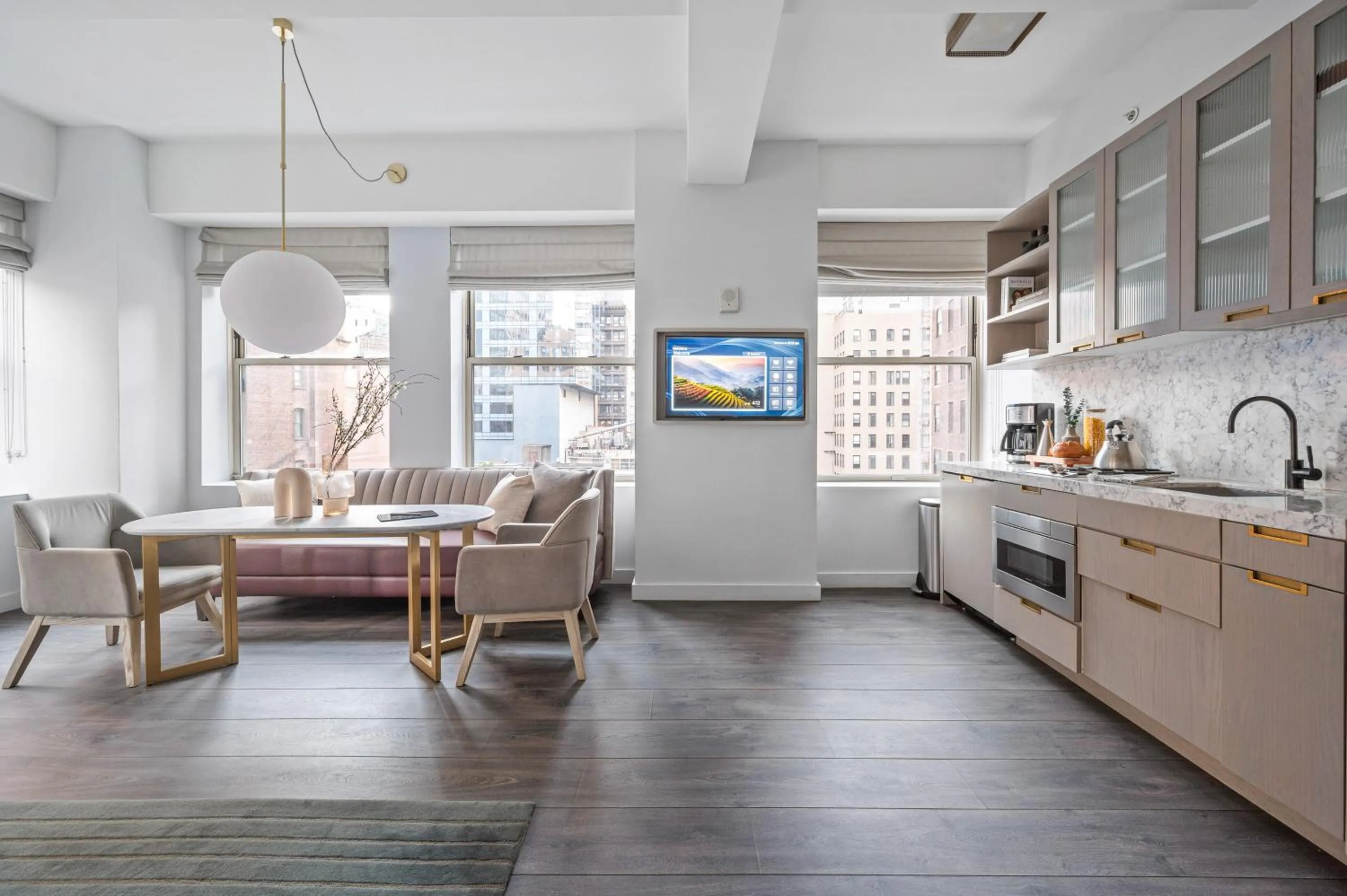 TV and multimedia in Sonder City Hall Park