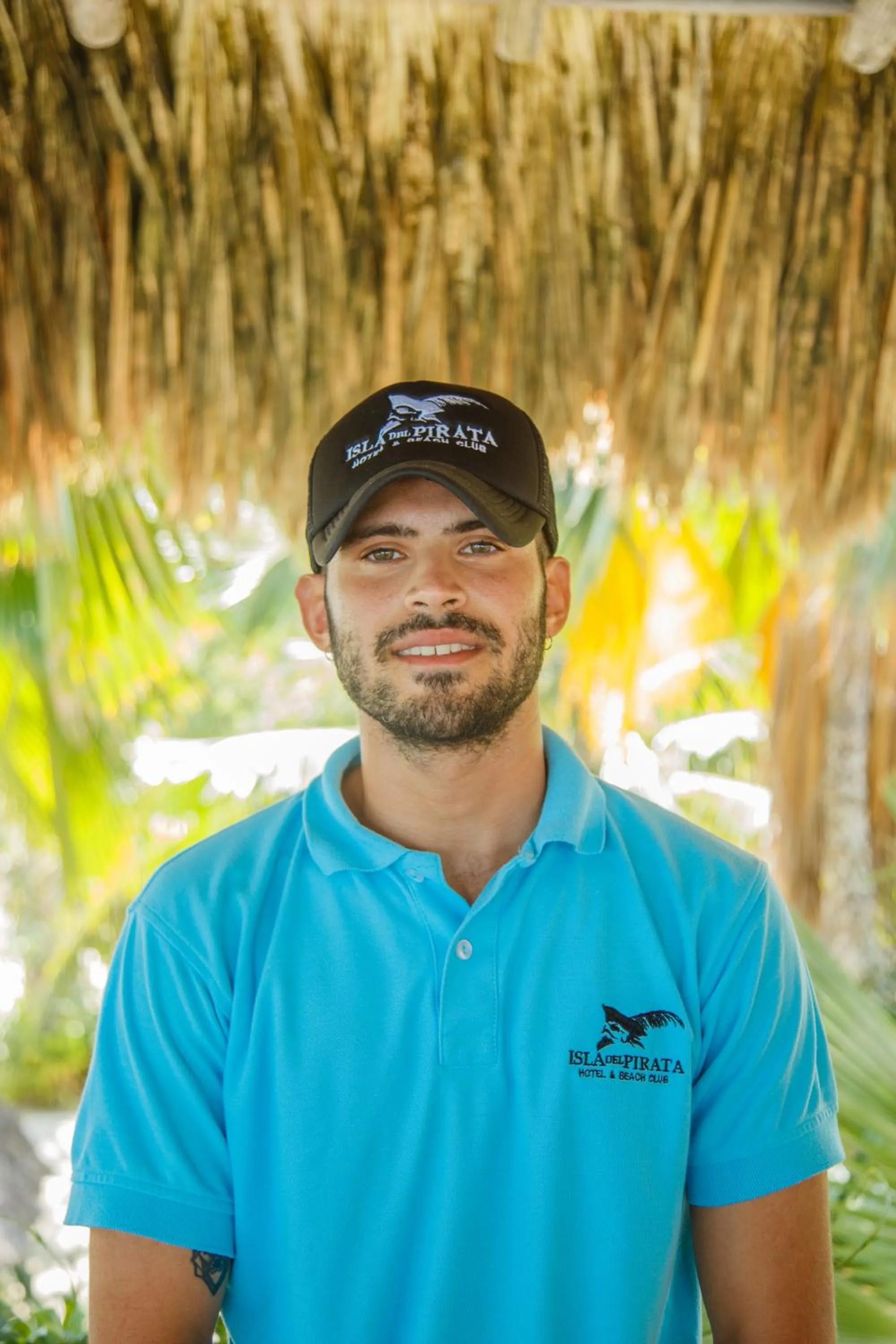People in Hotel Isla Del Pirata