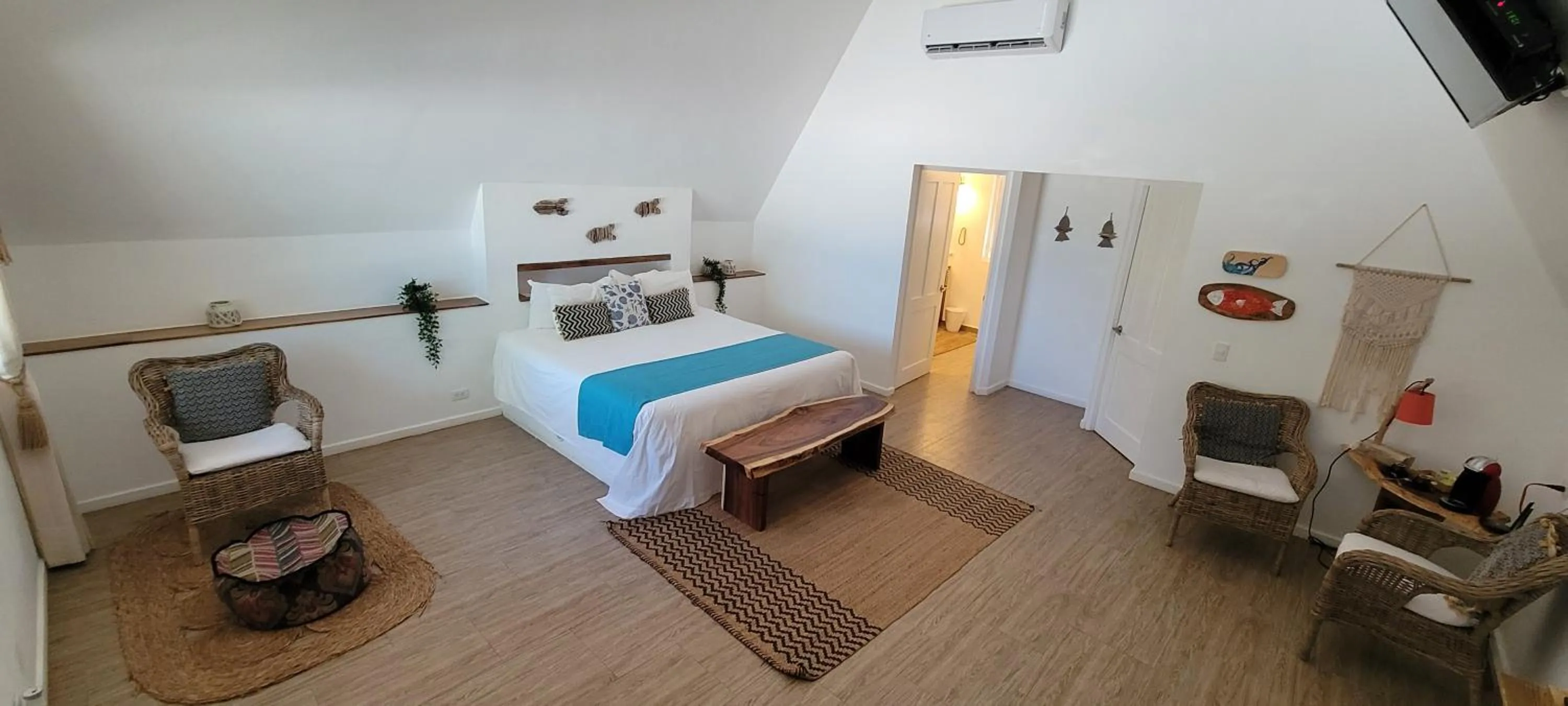 locker, Bed in Punta Rucia Lodge Hotel Boutique & Spa