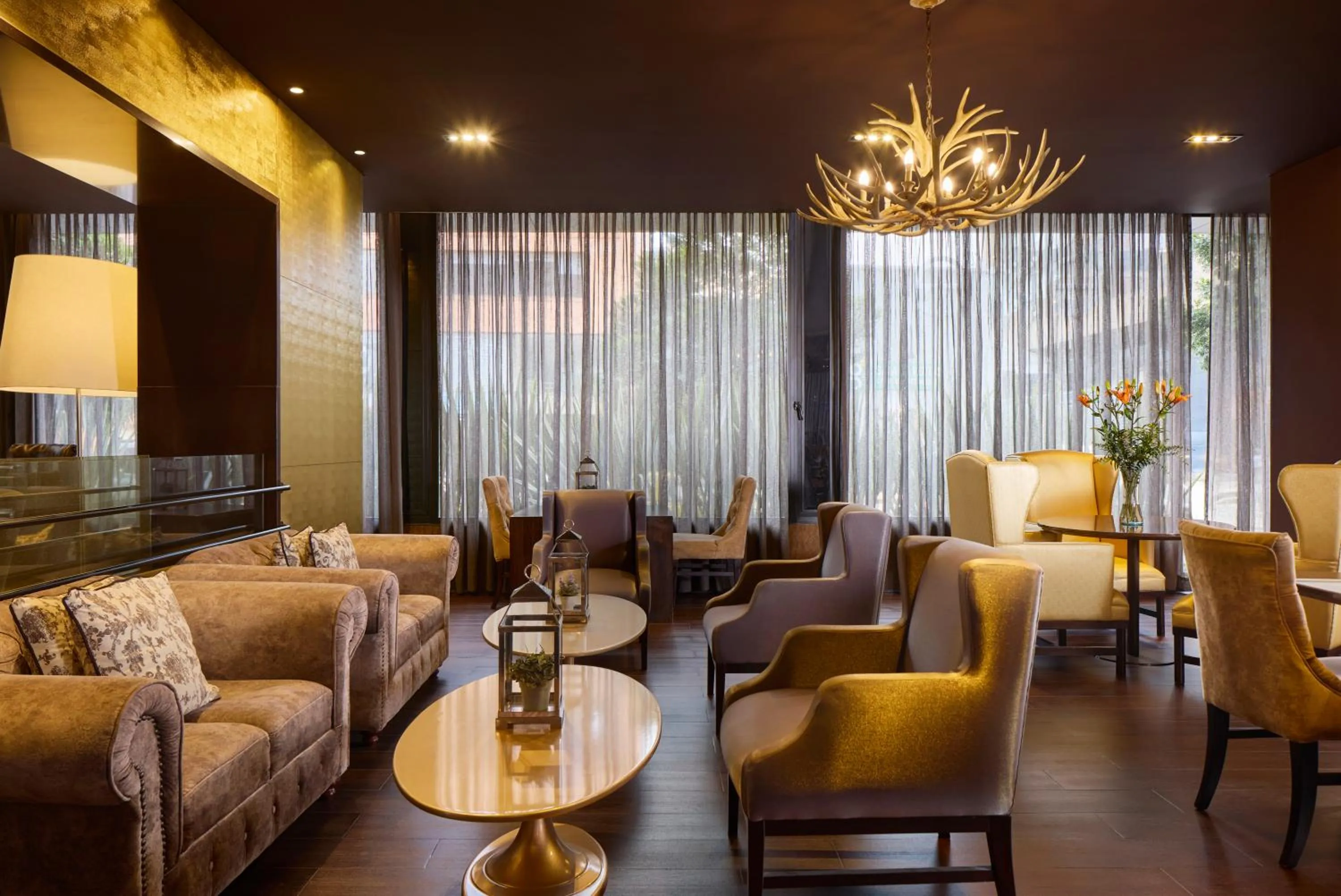 Lobby or reception in Exe Bacata 95