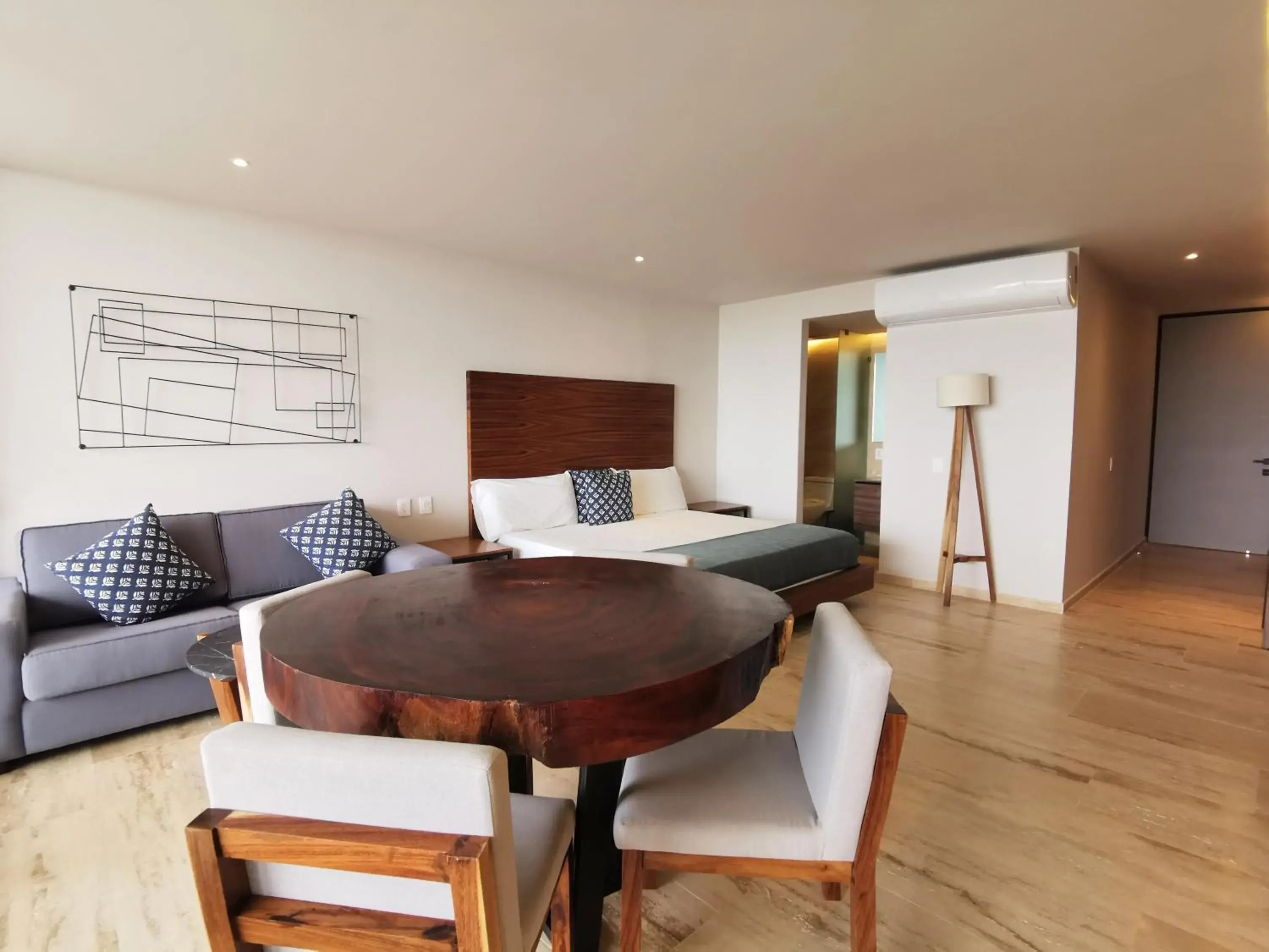 Luxury Suite with Partial Ocean View in Kaab South Beach by The Spot Rentals Luxury Suite with Partial Ocean View in Kaab South Beach by The Spot Rentals