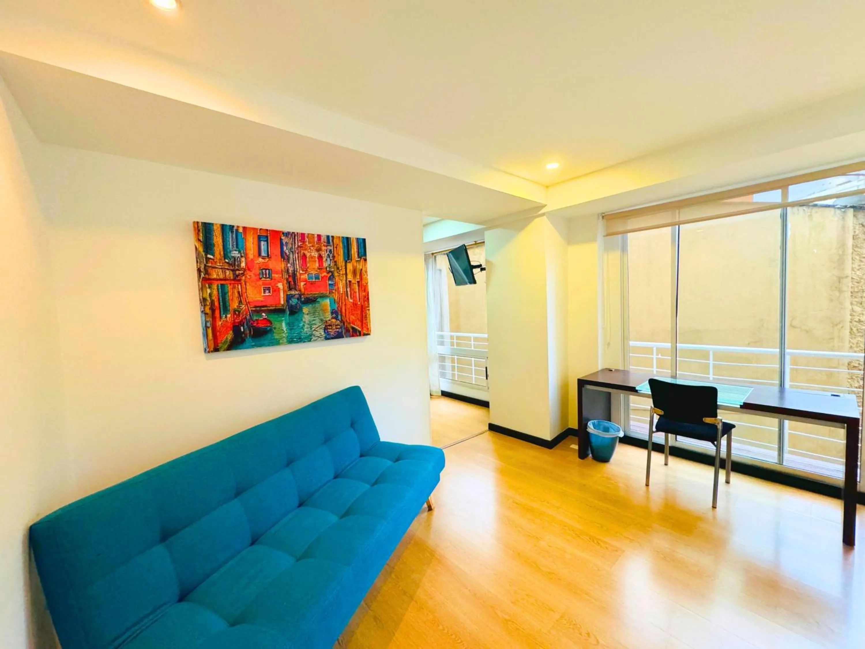 Living room in Aparta Suite Continental Bogotá