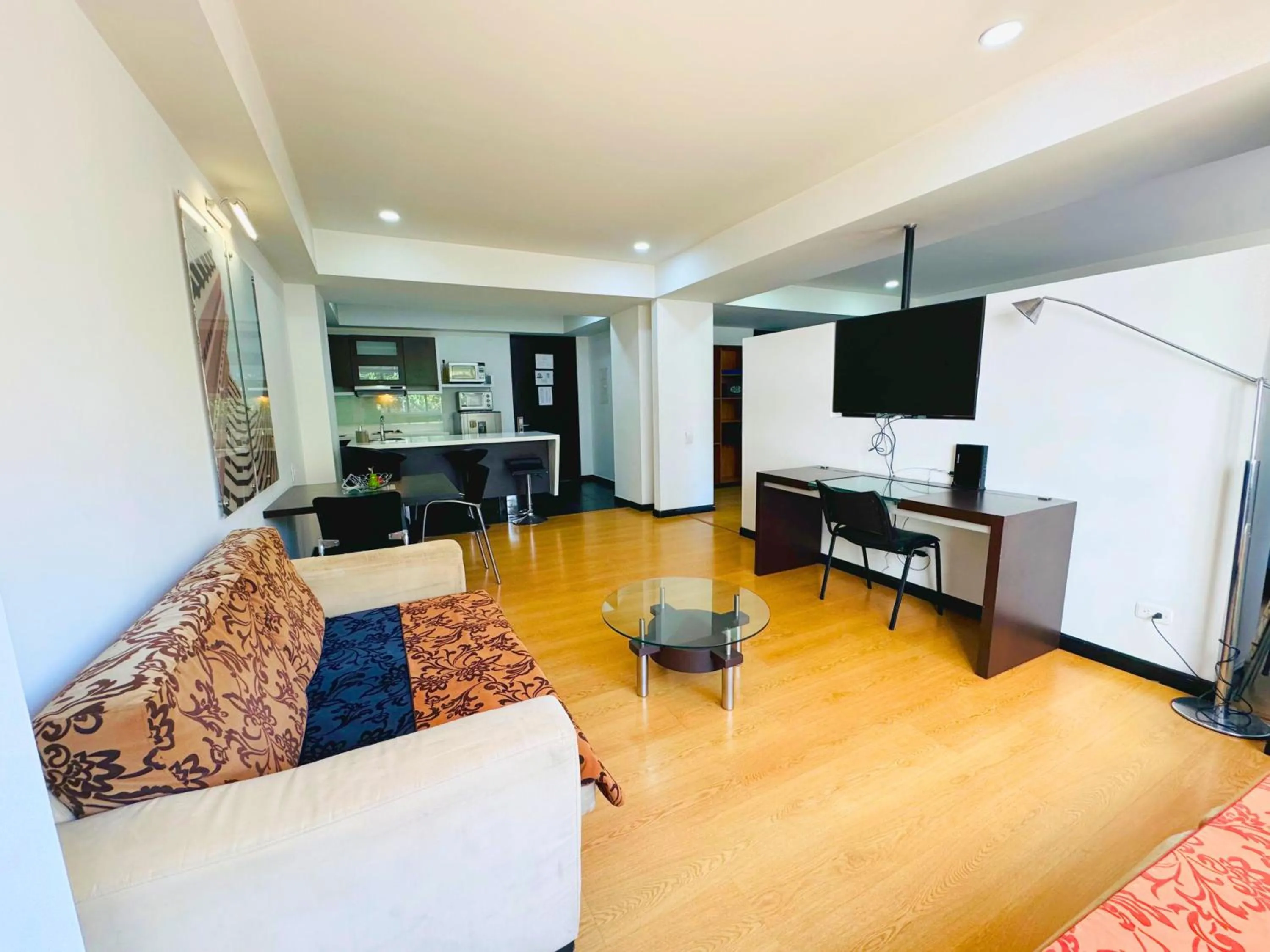 Living room in Aparta Suite Continental Bogotá