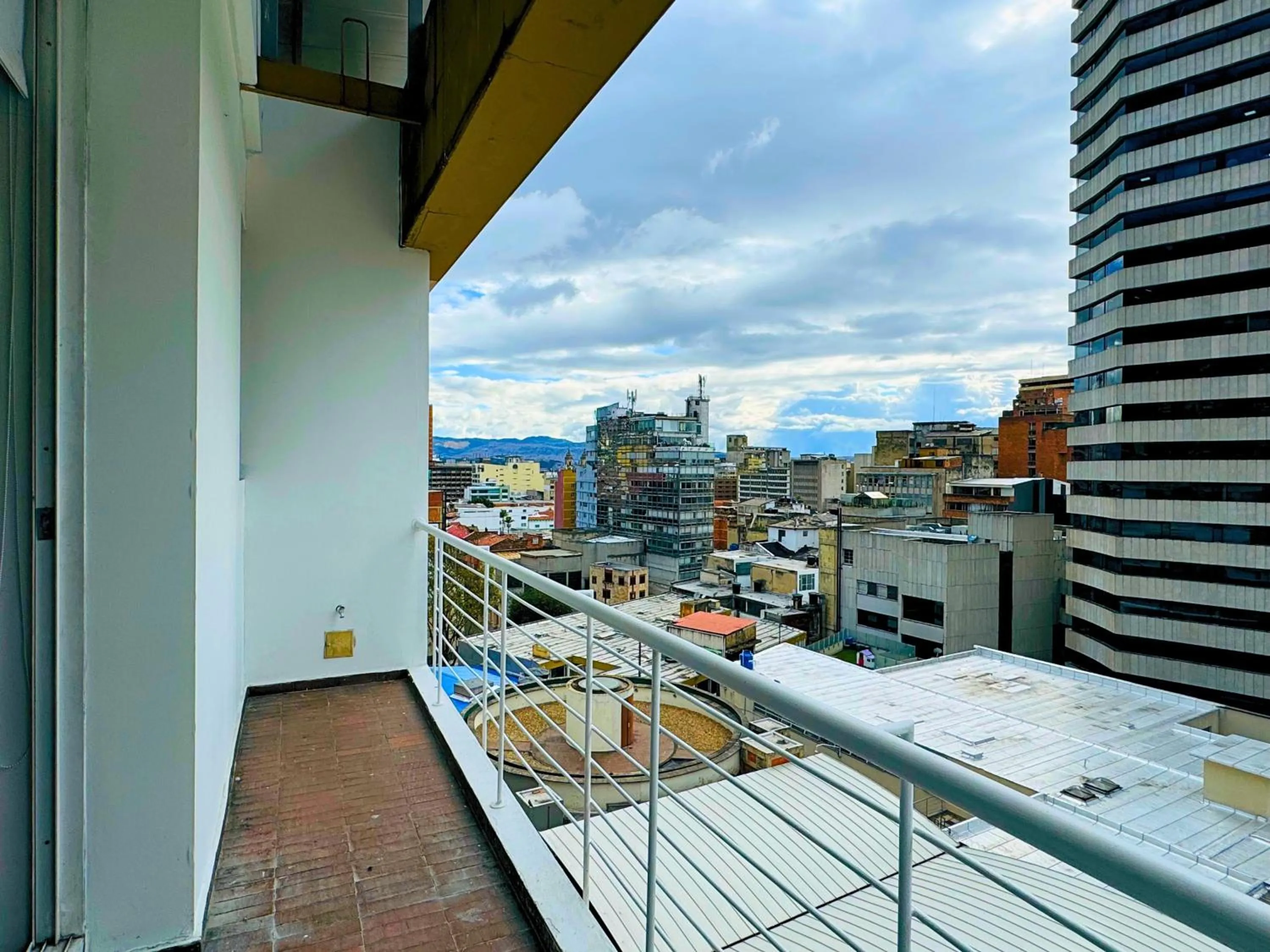 Balcony/Terrace in Aparta Suite Continental Bogotá