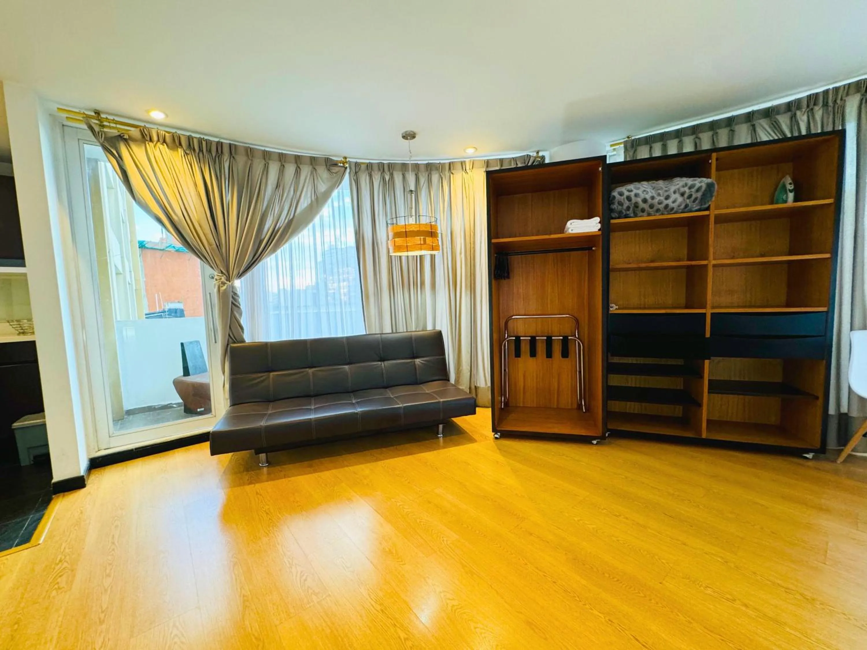 Living room in Aparta Suite Continental Bogotá