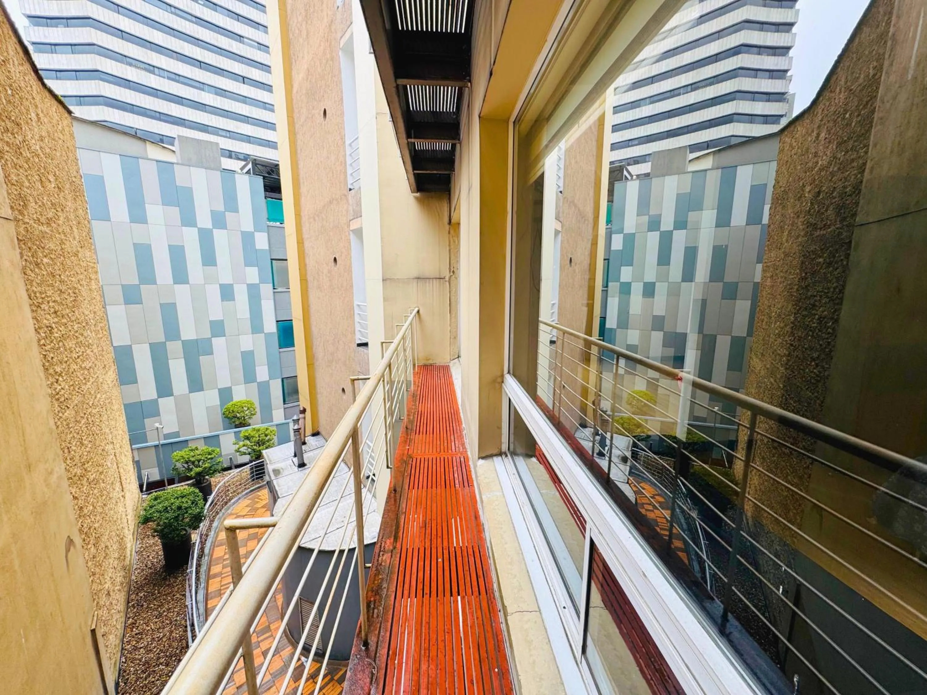 Balcony/Terrace in Aparta Suite Continental Bogotá