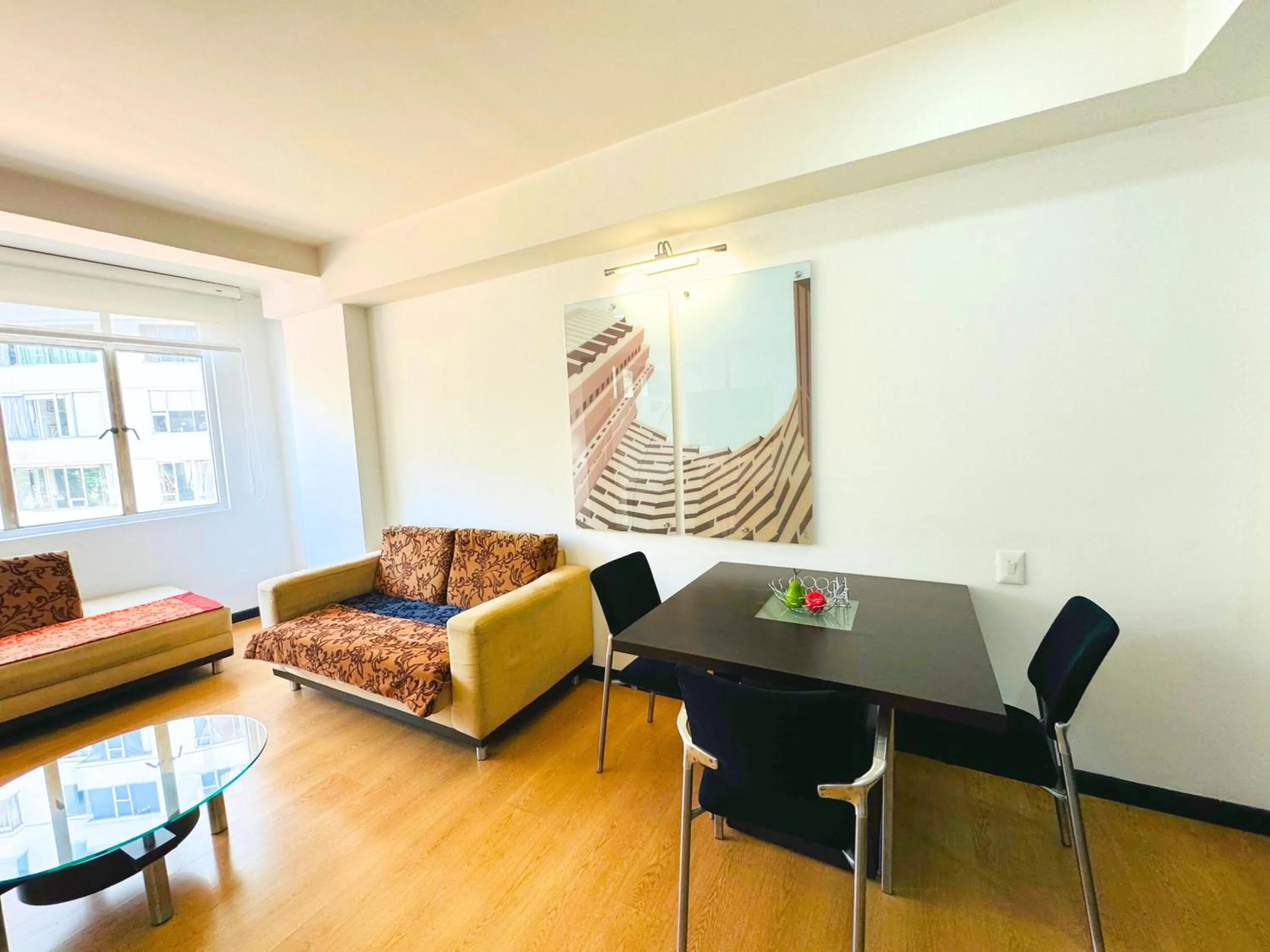 Living room in Aparta Suite Continental Bogotá