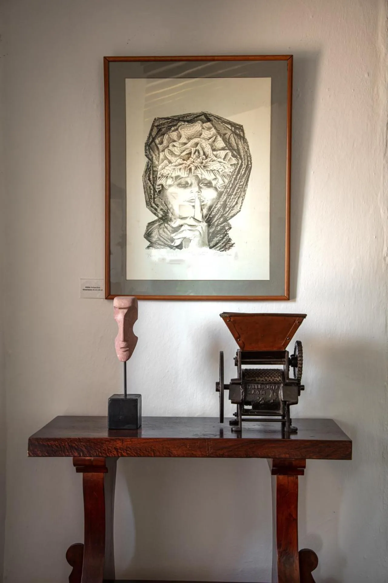 Decorative detail in Posada del Campanario