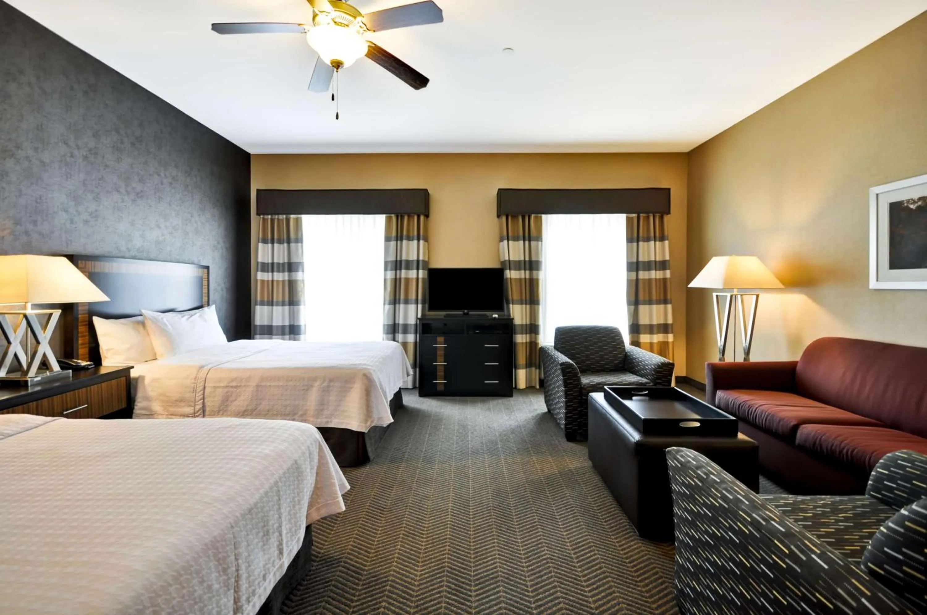 Bed in Homewood Suites by Hilton Hartford / Southington CT