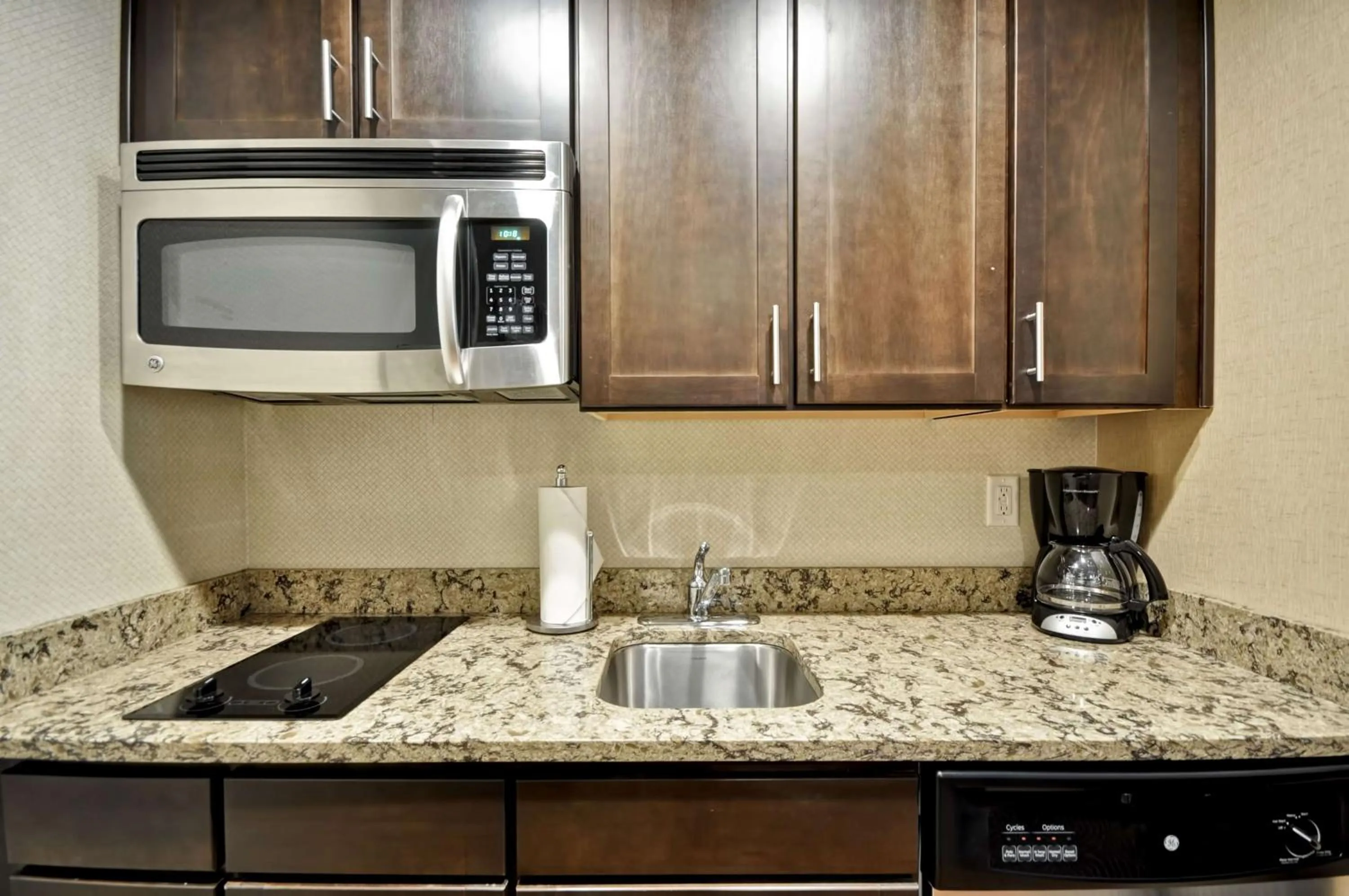 Kitchen or kitchenette in Homewood Suites by Hilton Hartford / Southington CT