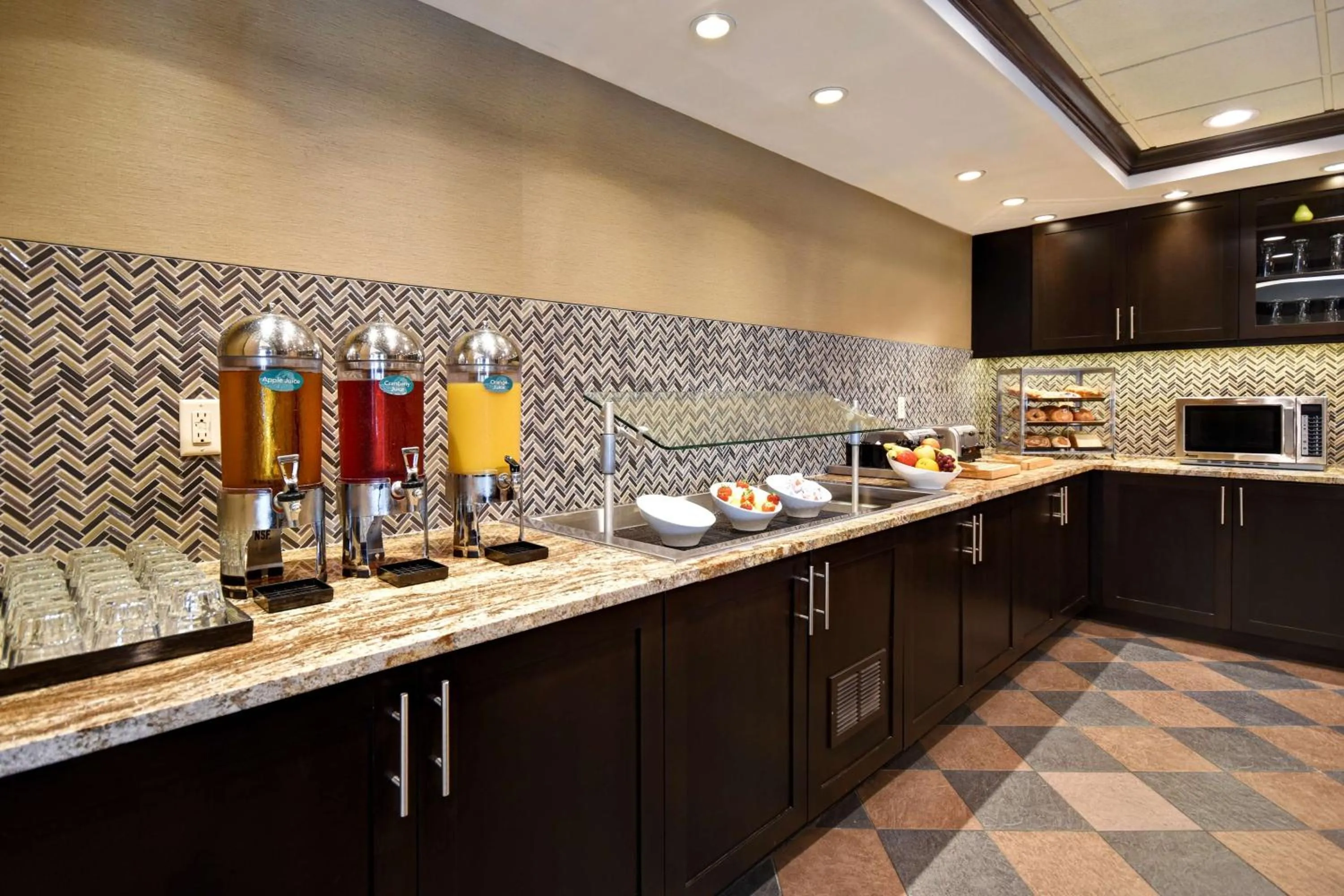 Breakfast in Homewood Suites by Hilton Hartford / Southington CT