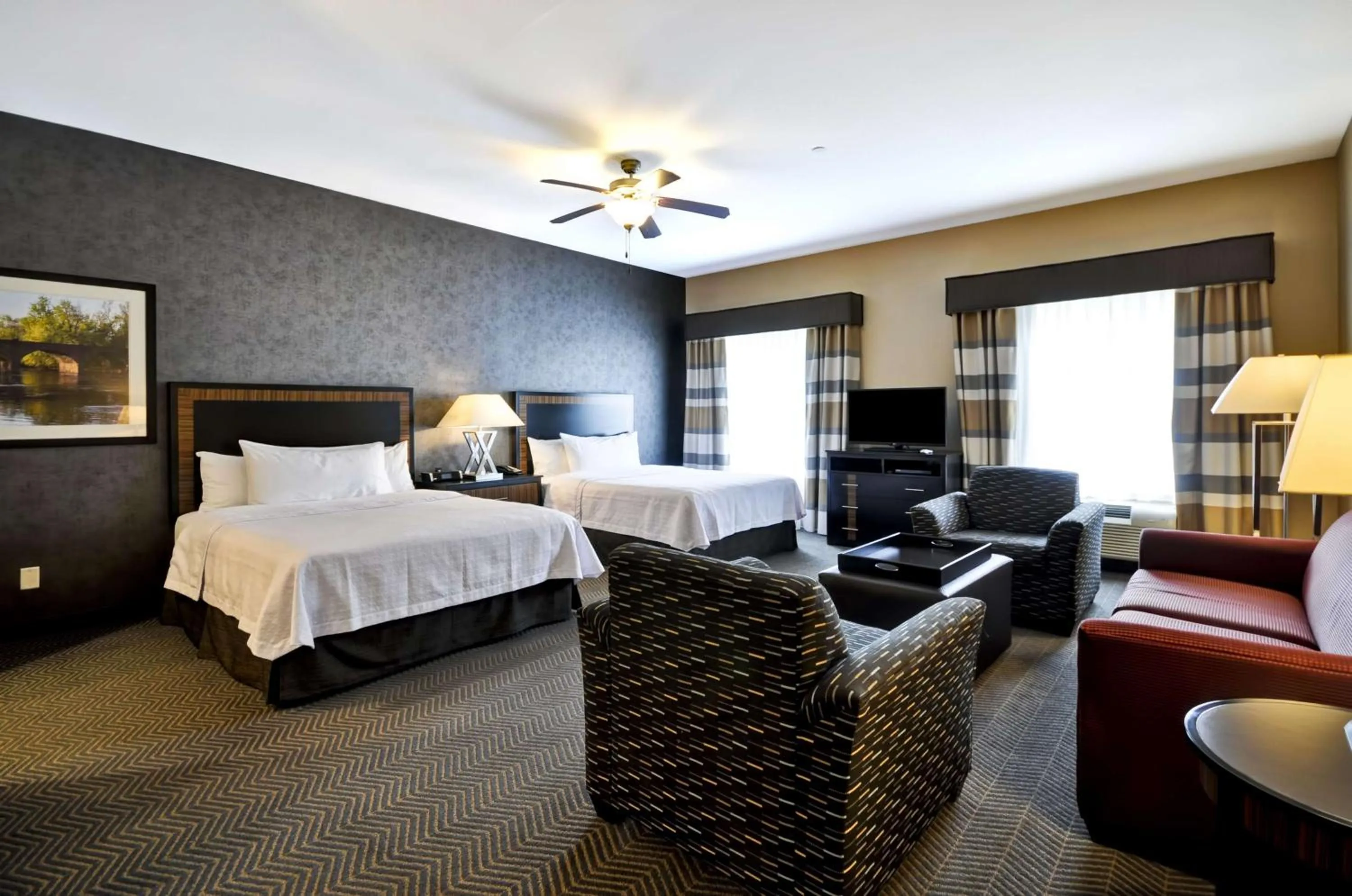 Living room, Bed in Homewood Suites by Hilton Hartford / Southington CT