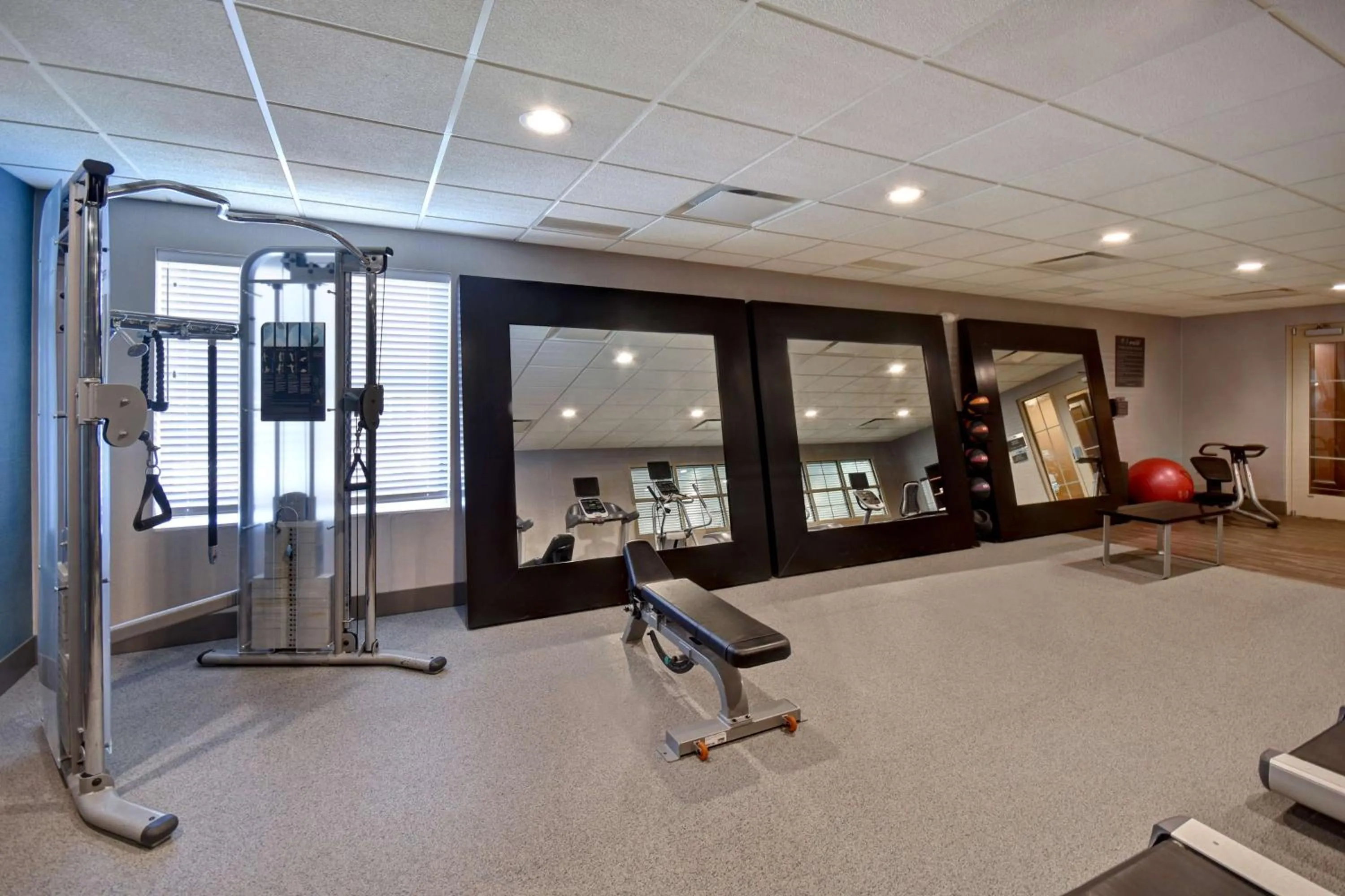 Fitness centre/facilities in Homewood Suites by Hilton Hartford / Southington CT