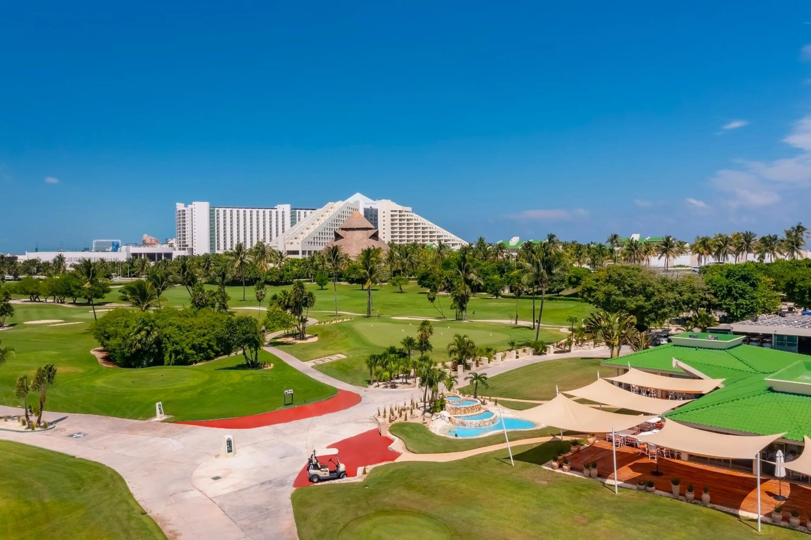 Garden in Iberostar Selection Cancun - All Inclusive