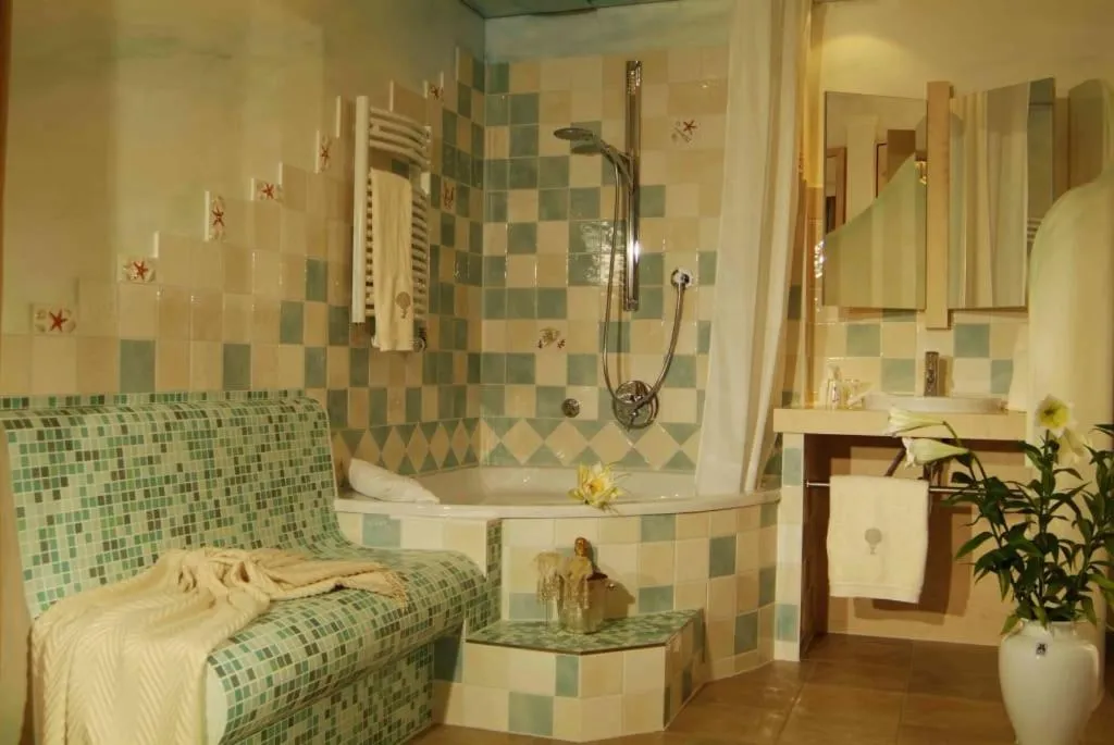 Bed in Flair Hotel Zum Schwarzen Reiter