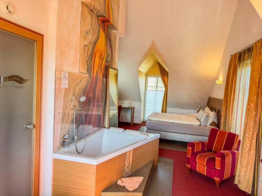 Bed in Flair Hotel Zum Schwarzen Reiter