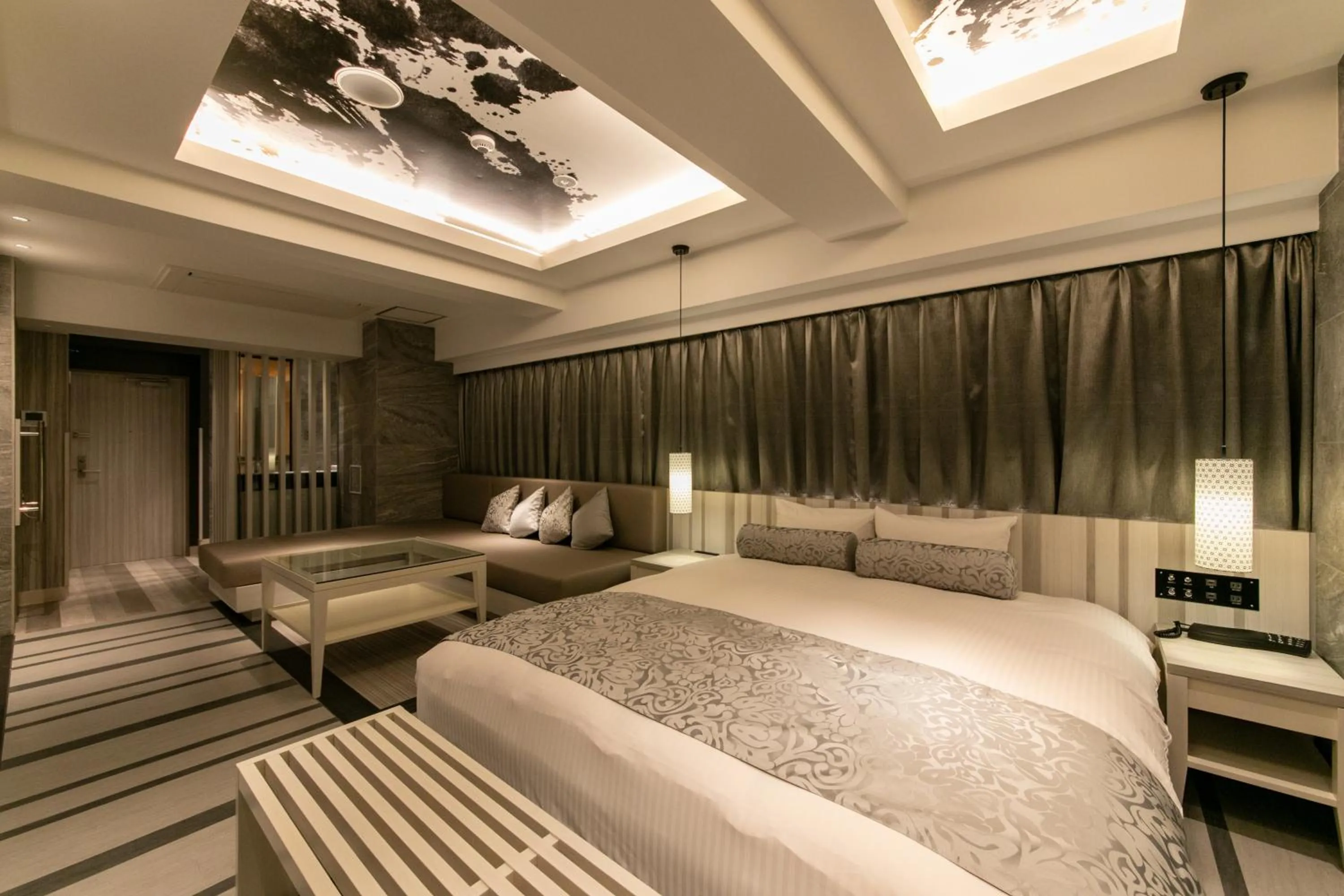 Bed in Hotel Karuta Akasaka -Adult only-