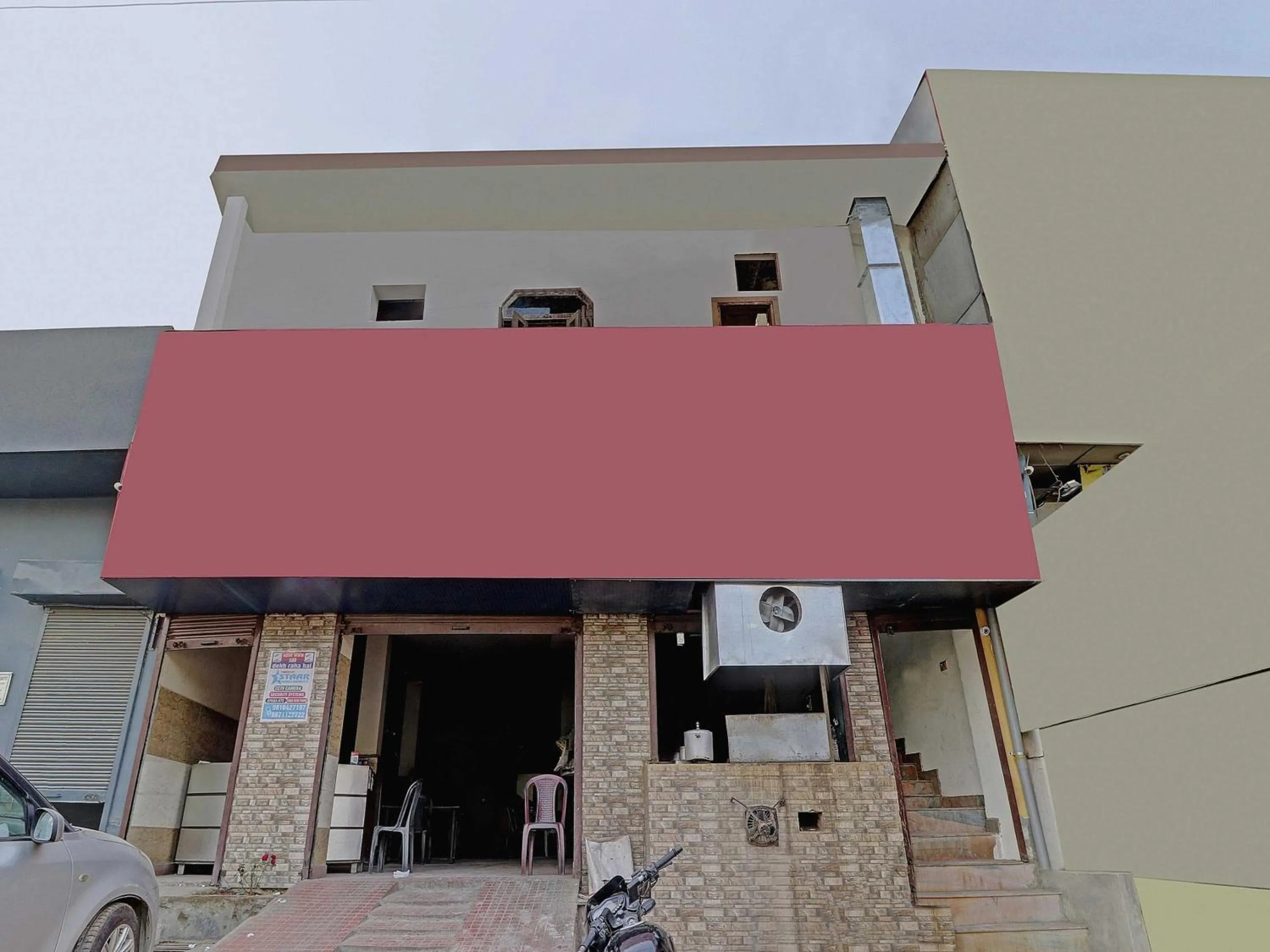 Facade/entrance in Hotel O Redison inn