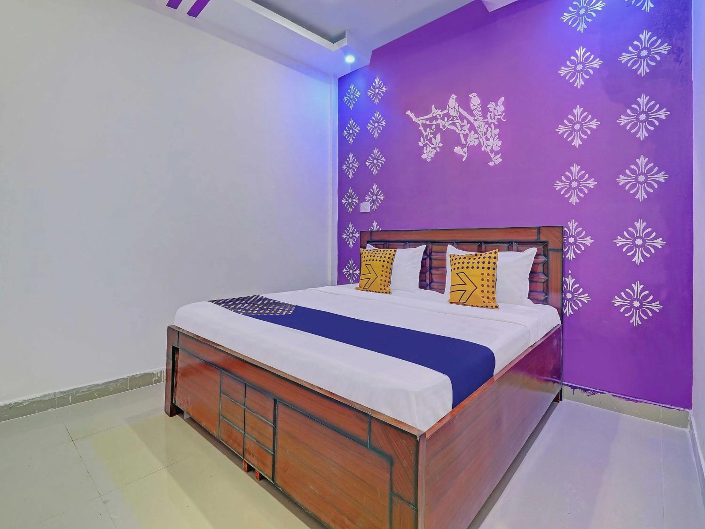 Lobby or reception, Bed in Hotel O Redison inn