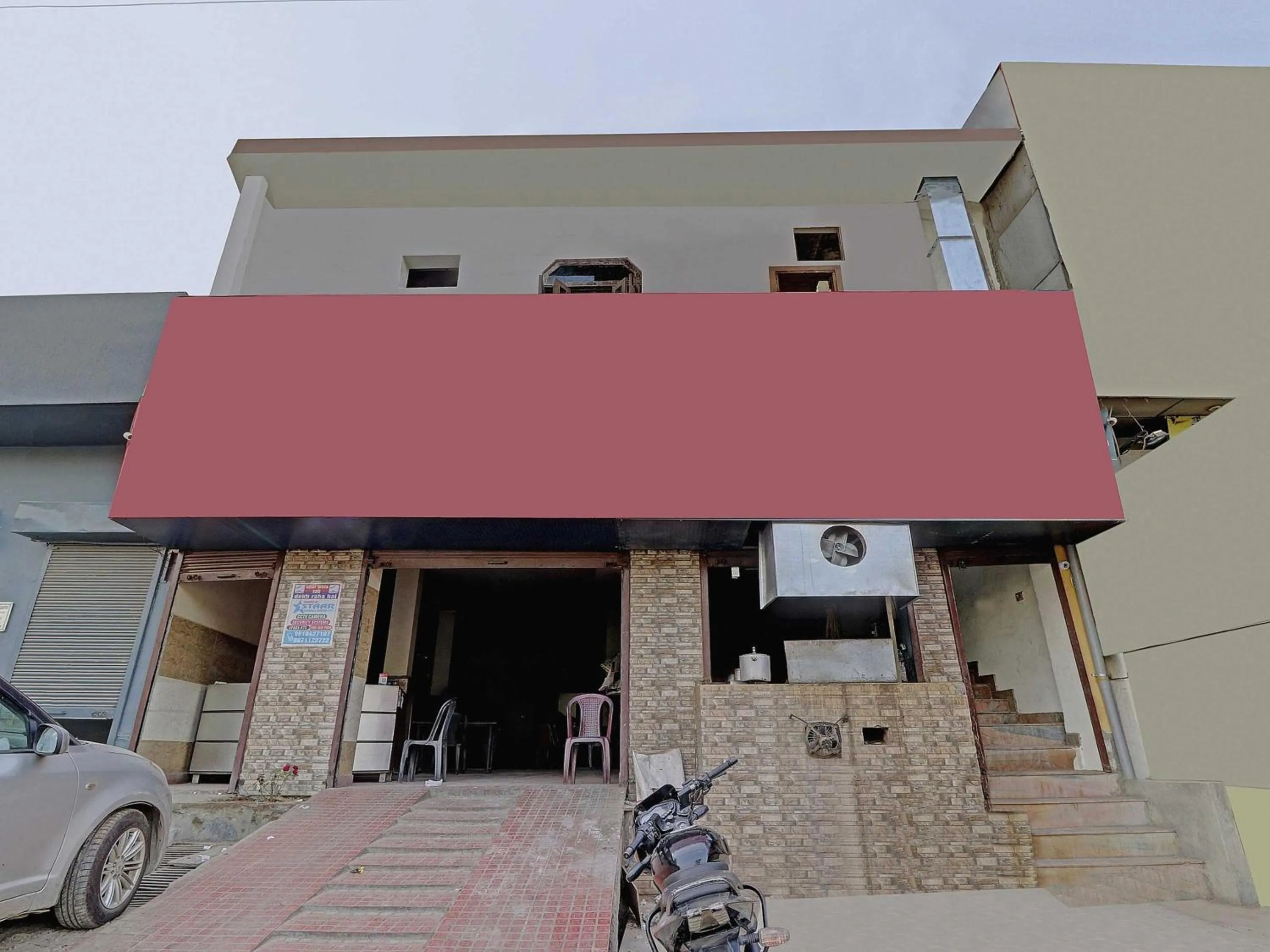 Facade/entrance in Hotel O Redison inn