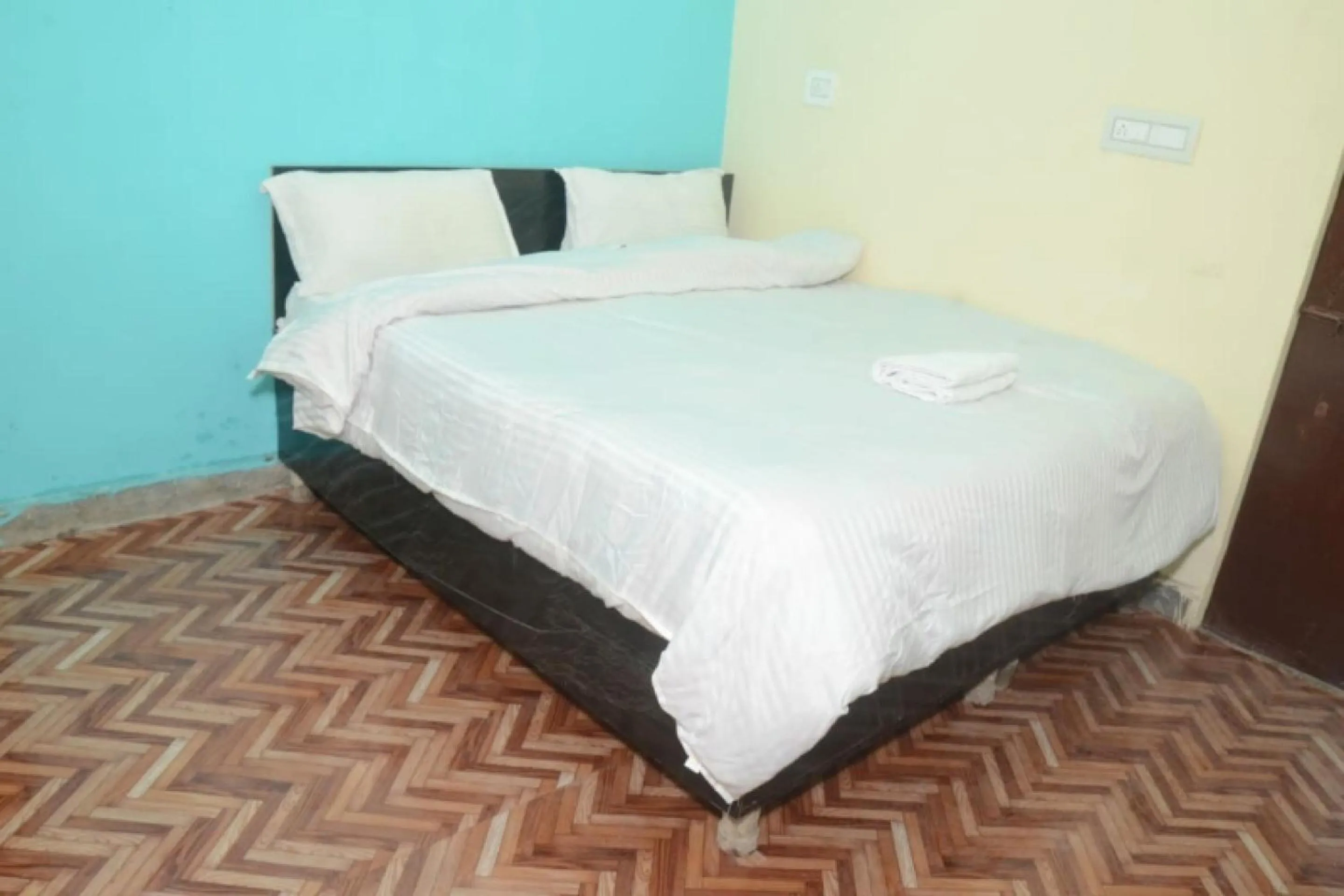 Bedroom, Bed in SPOT ON Hotel Abhinandan