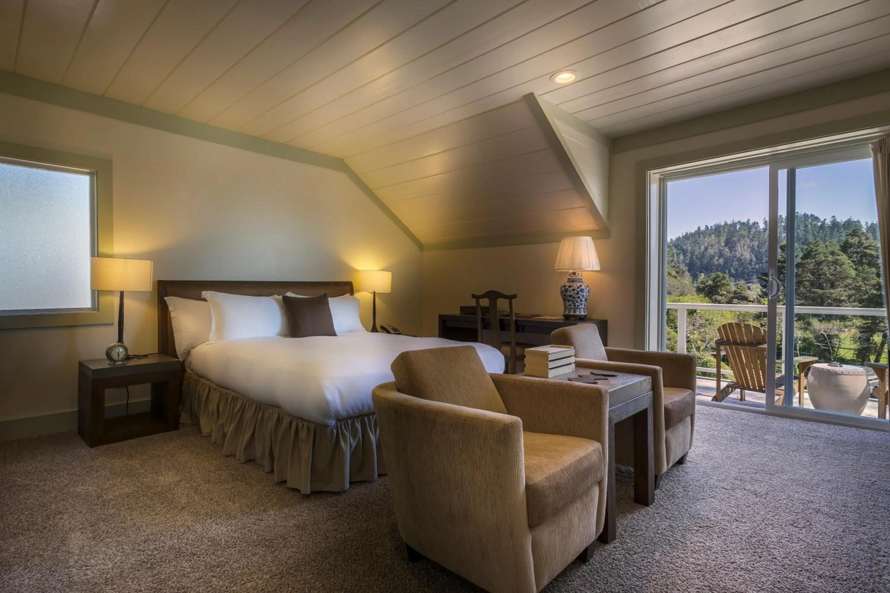 Photo of the whole room, Bed in Heritage House Resort & Spa