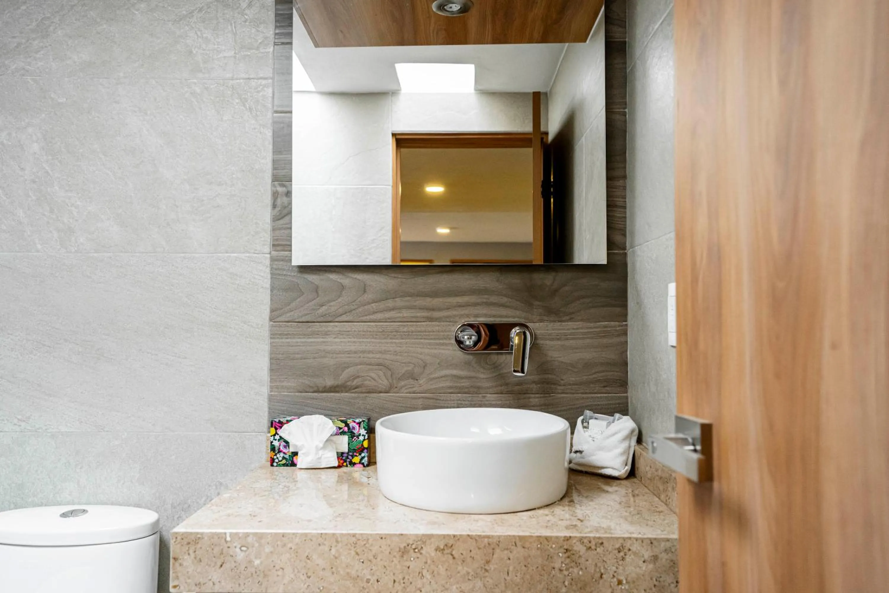 Bathroom in La Posada Hotel y Suites