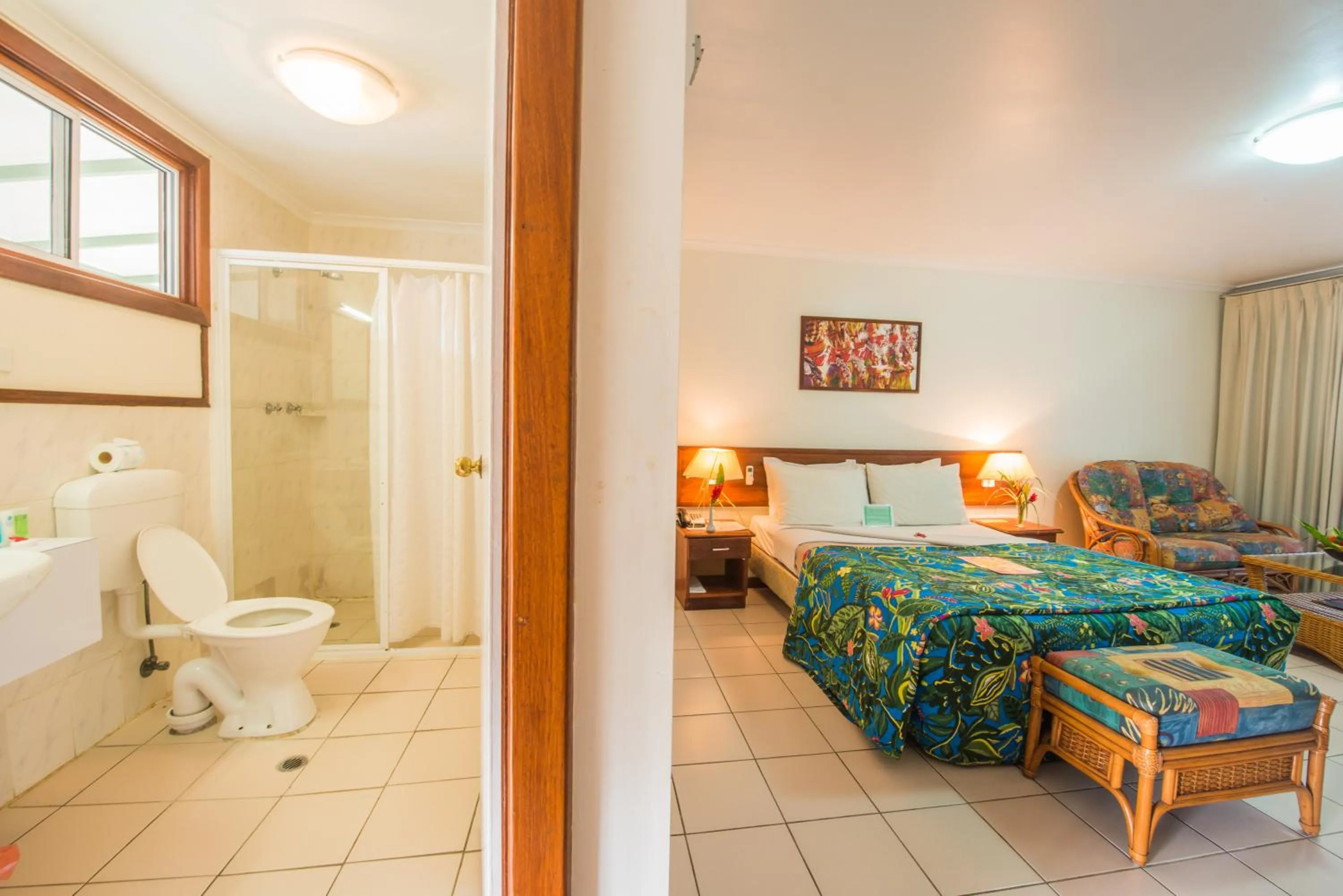 Photo of the whole room, Bed in Madang Resort