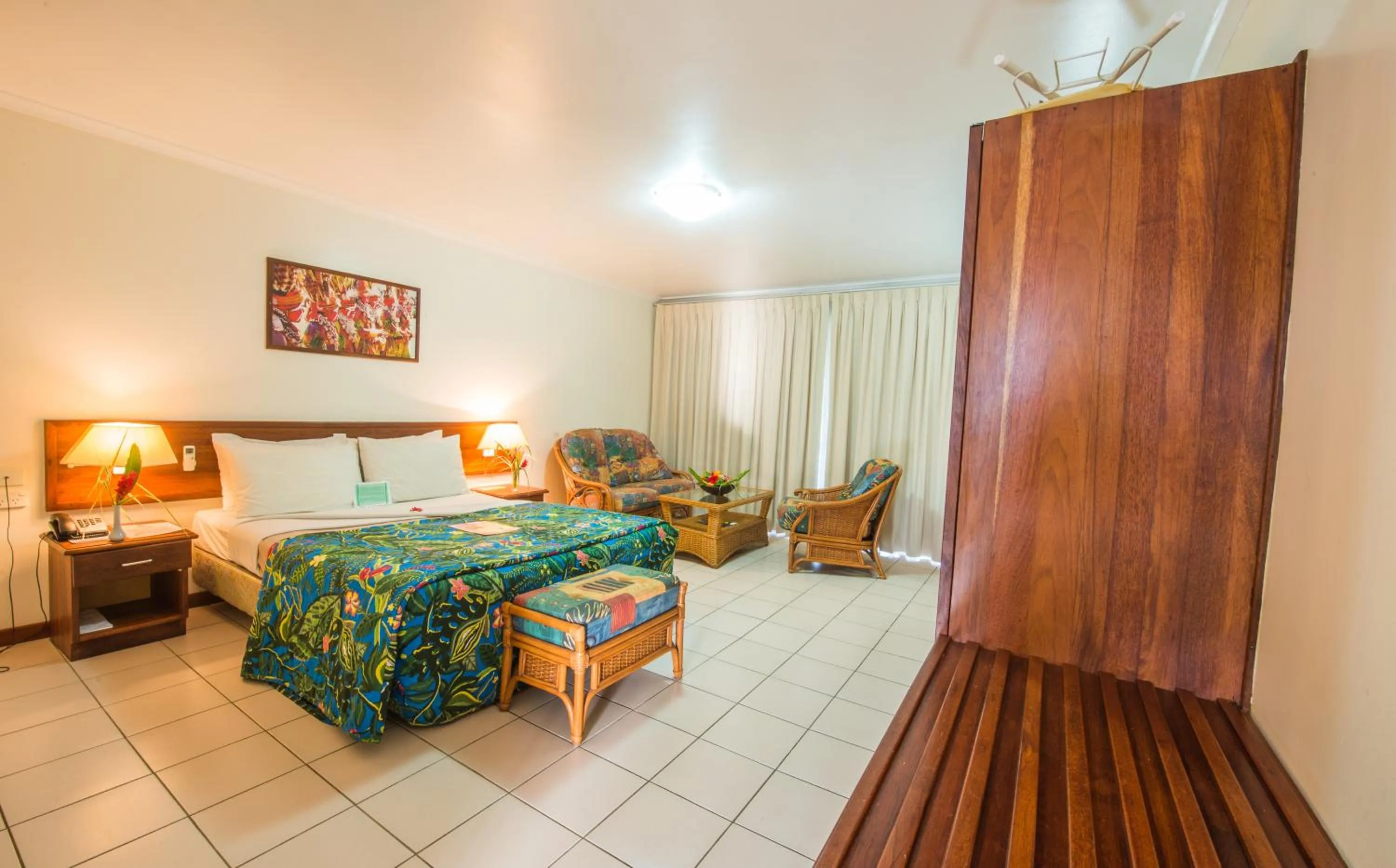 Photo of the whole room, Bed in Madang Resort