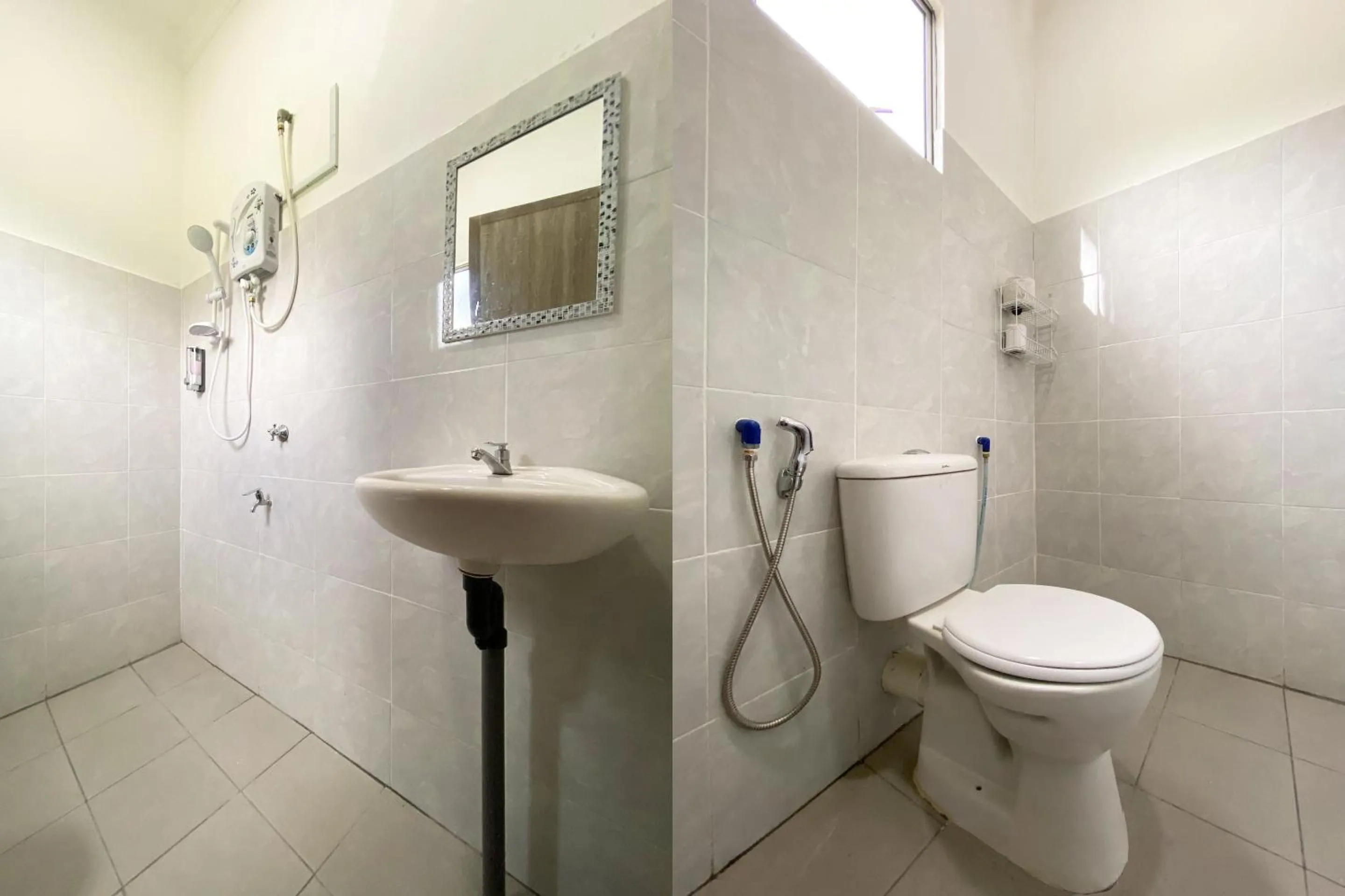 Bathroom in Hotel O Dh Residence