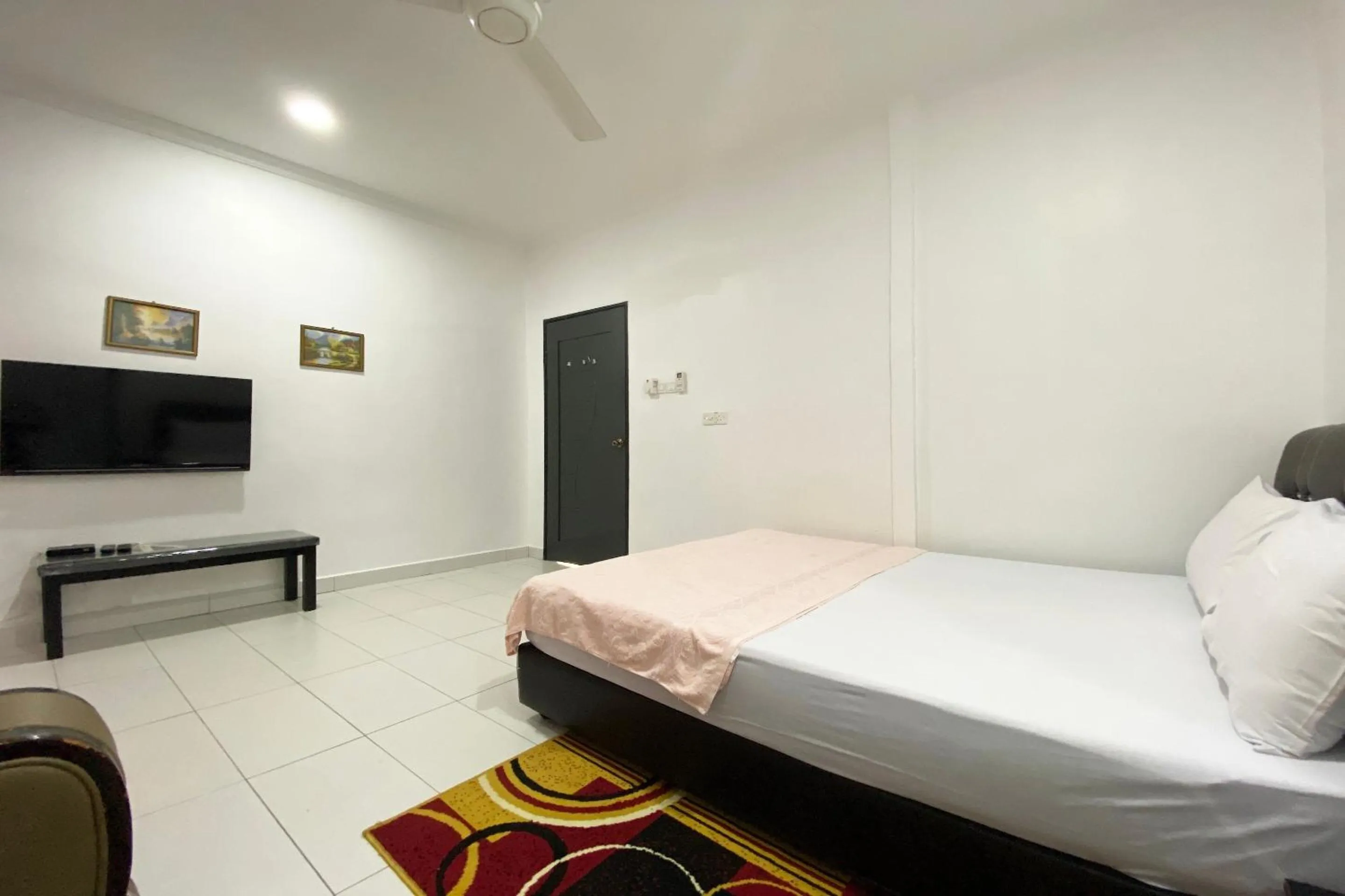 Bedroom, Bed in Hotel O Dh Residence