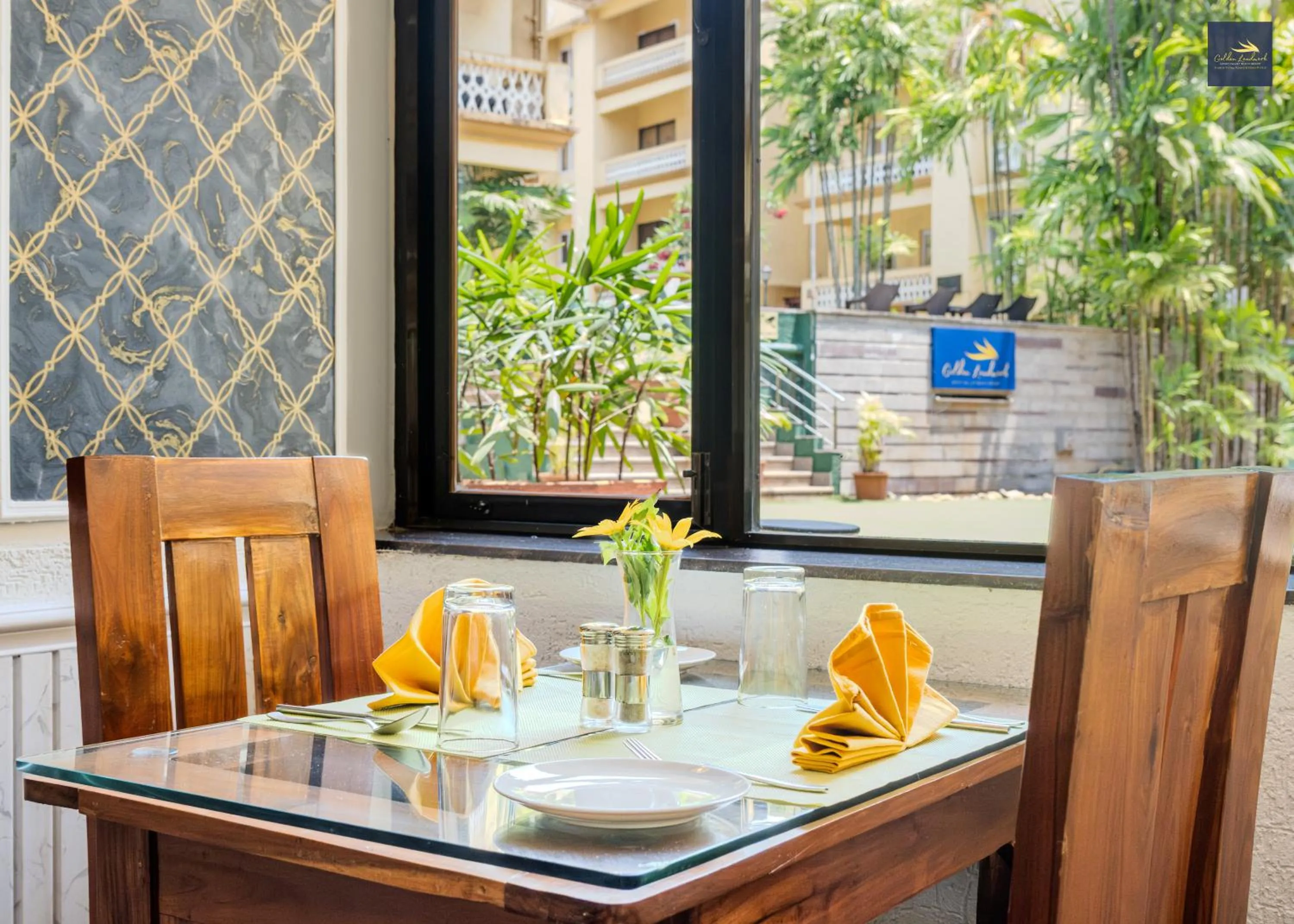 Restaurant/places to eat in Golden Landmark Green Valley Beach Resort