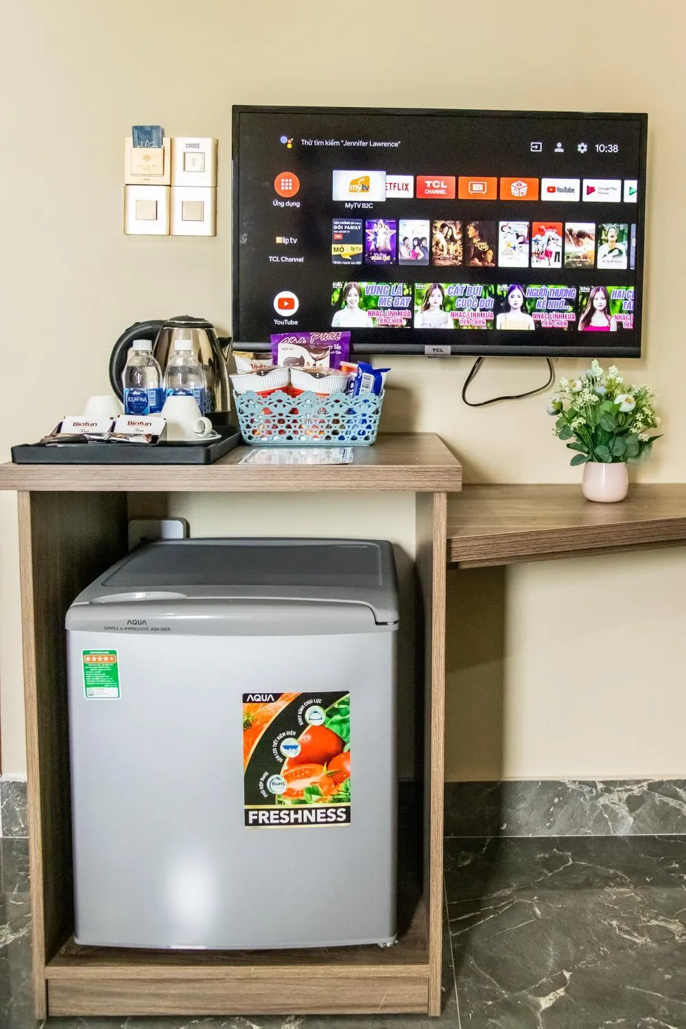 LA MIA Lakeview Hotel