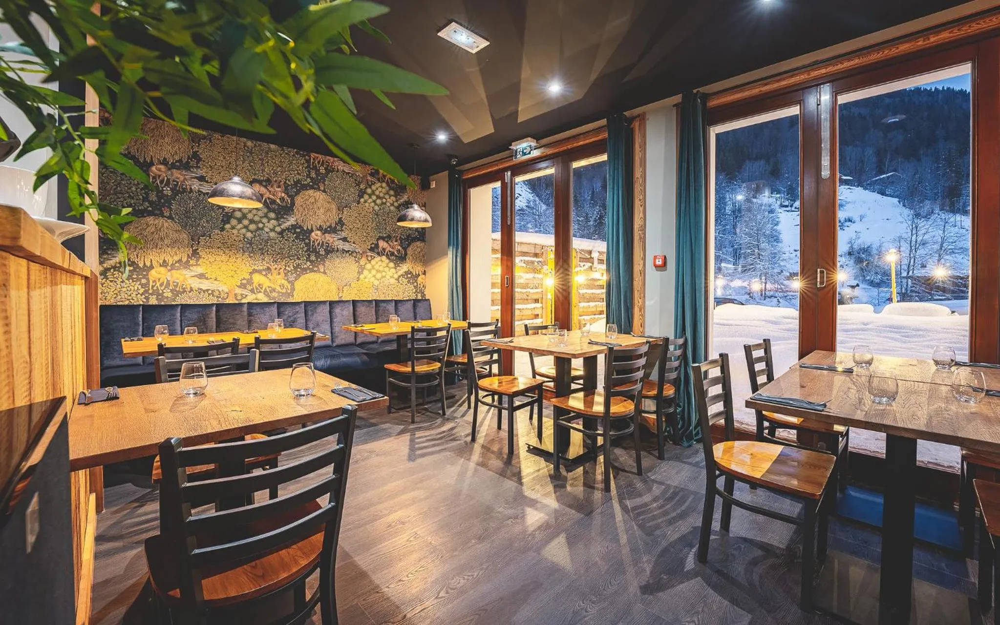 Restaurant/places to eat in Hotel Du Lac