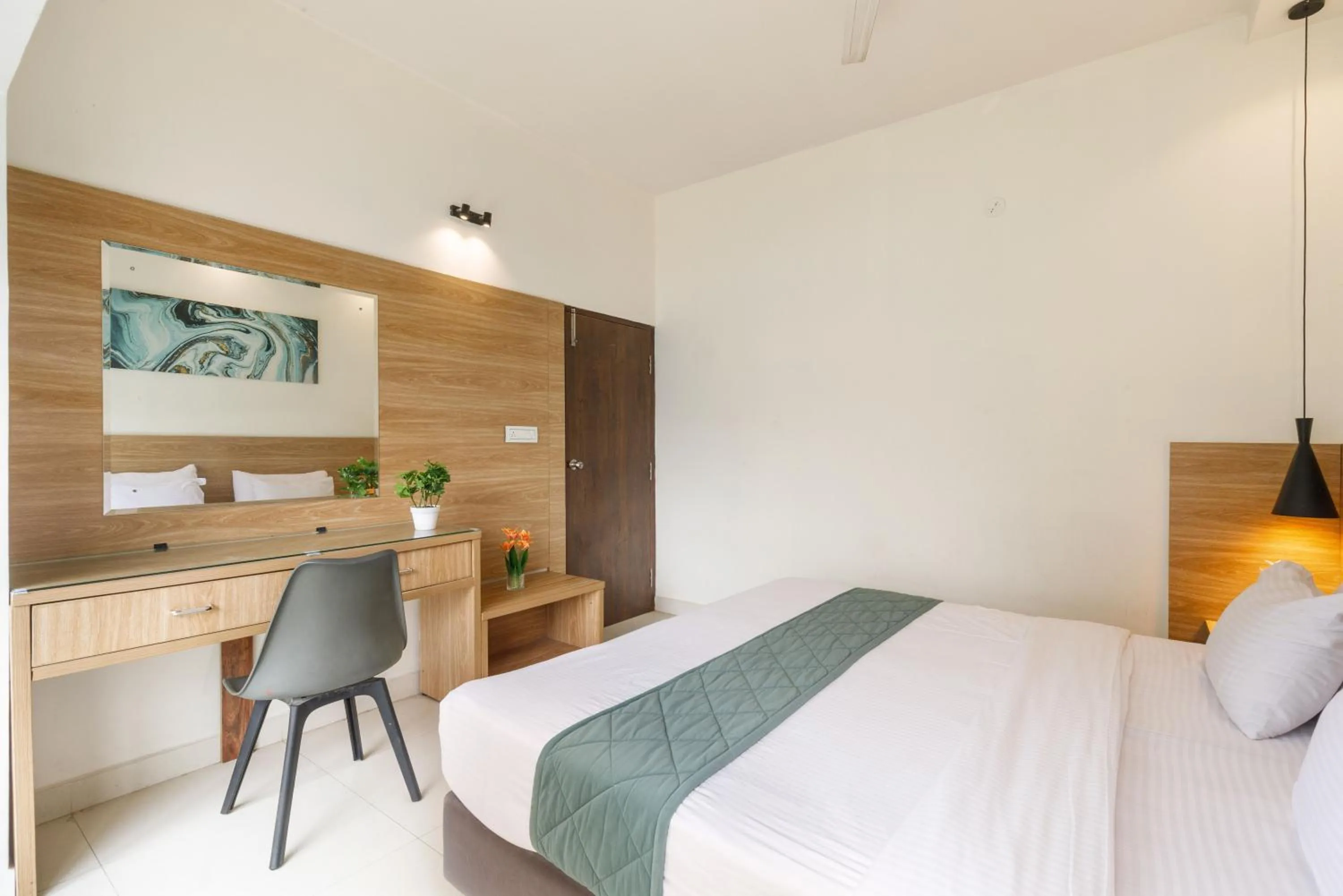 Bed in Eiffel Suites - Kammanahalli