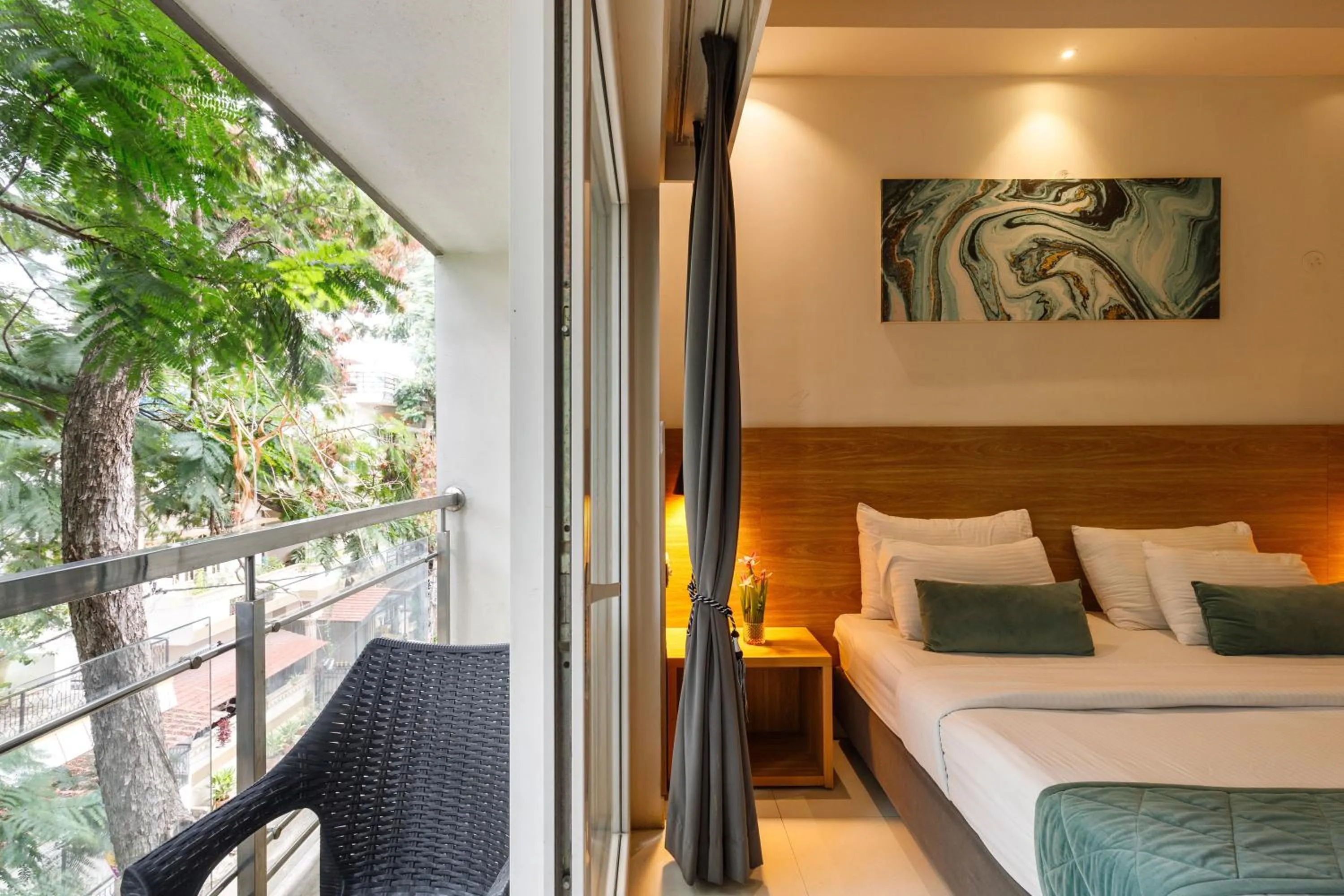 Bed in Eiffel Suites - Kammanahalli