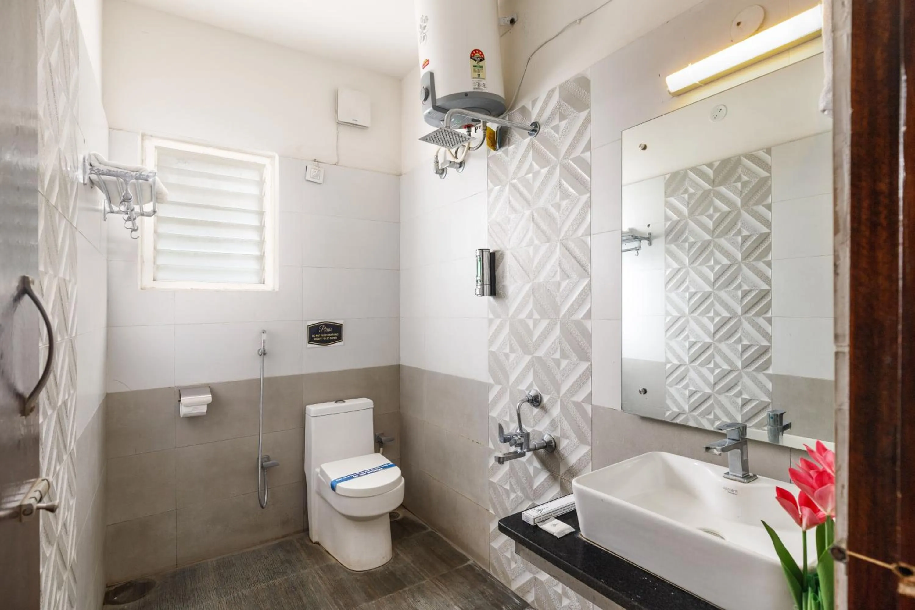 Eiffel Suites - Kammanahalli